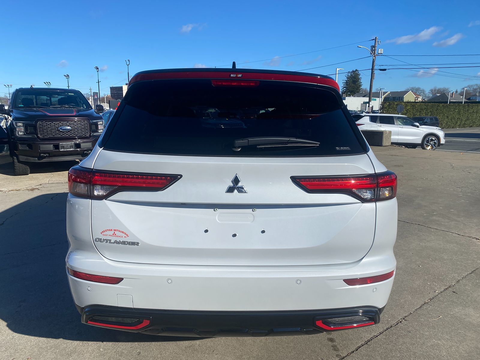 2024 Mitsubishi Outlander SE Ralliart 6