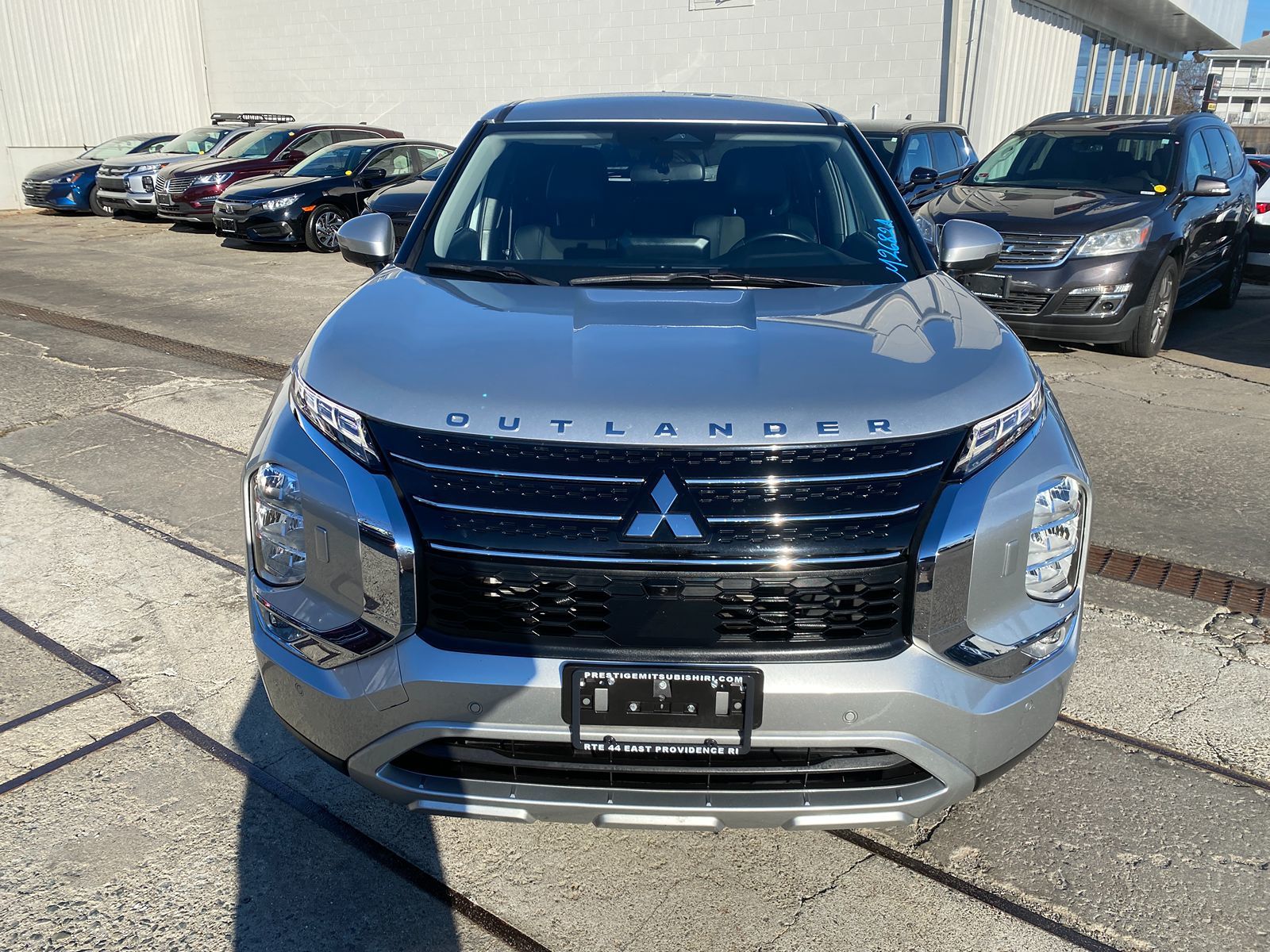 2022 Mitsubishi Outlander SE 3