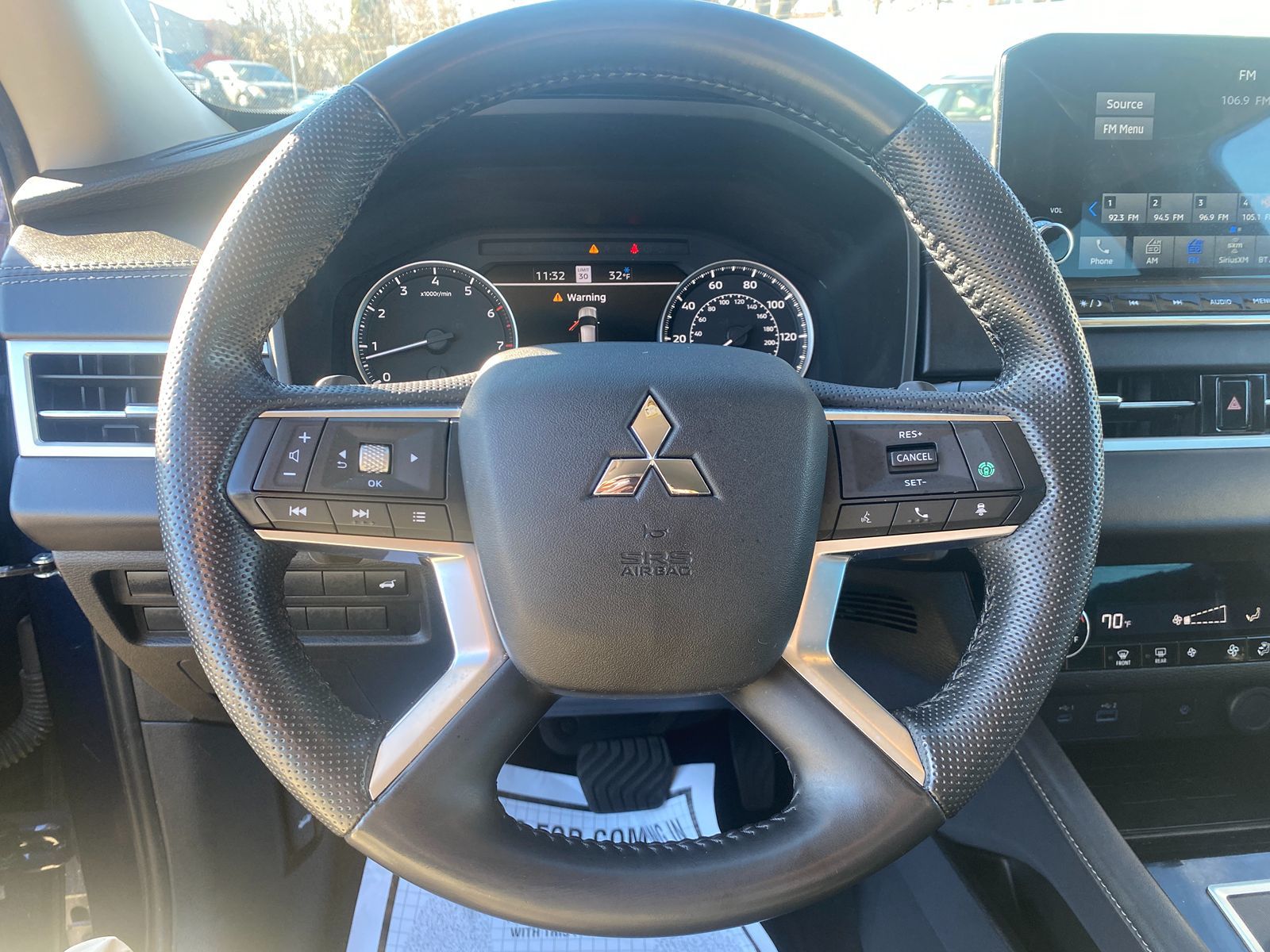 2022 Mitsubishi Outlander SE 15