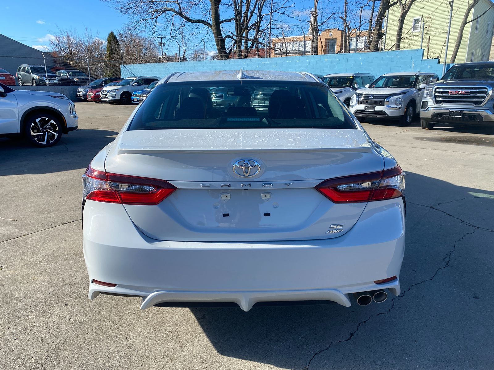 2022 Toyota Camry SE 6