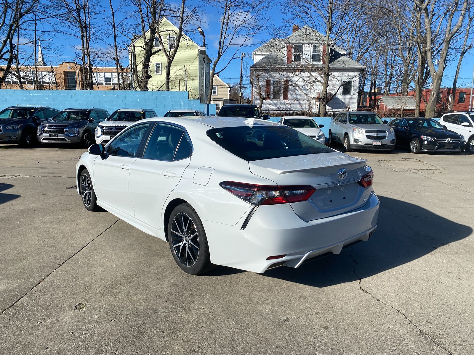 2022 Toyota Camry SE 8