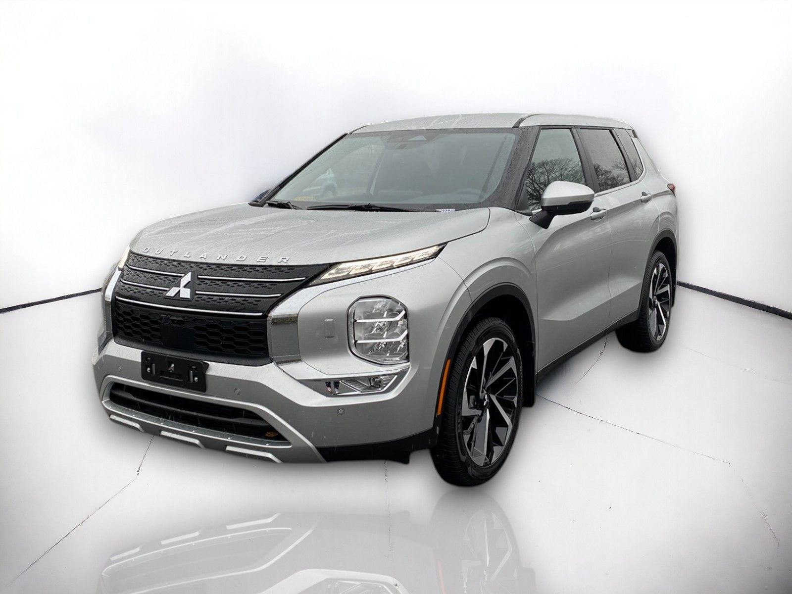 2024 Mitsubishi Outlander SE 2