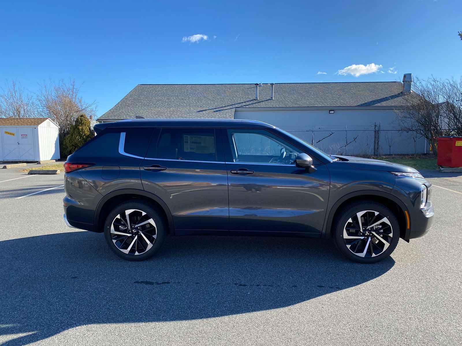 2024 Mitsubishi Outlander SEL photo 4