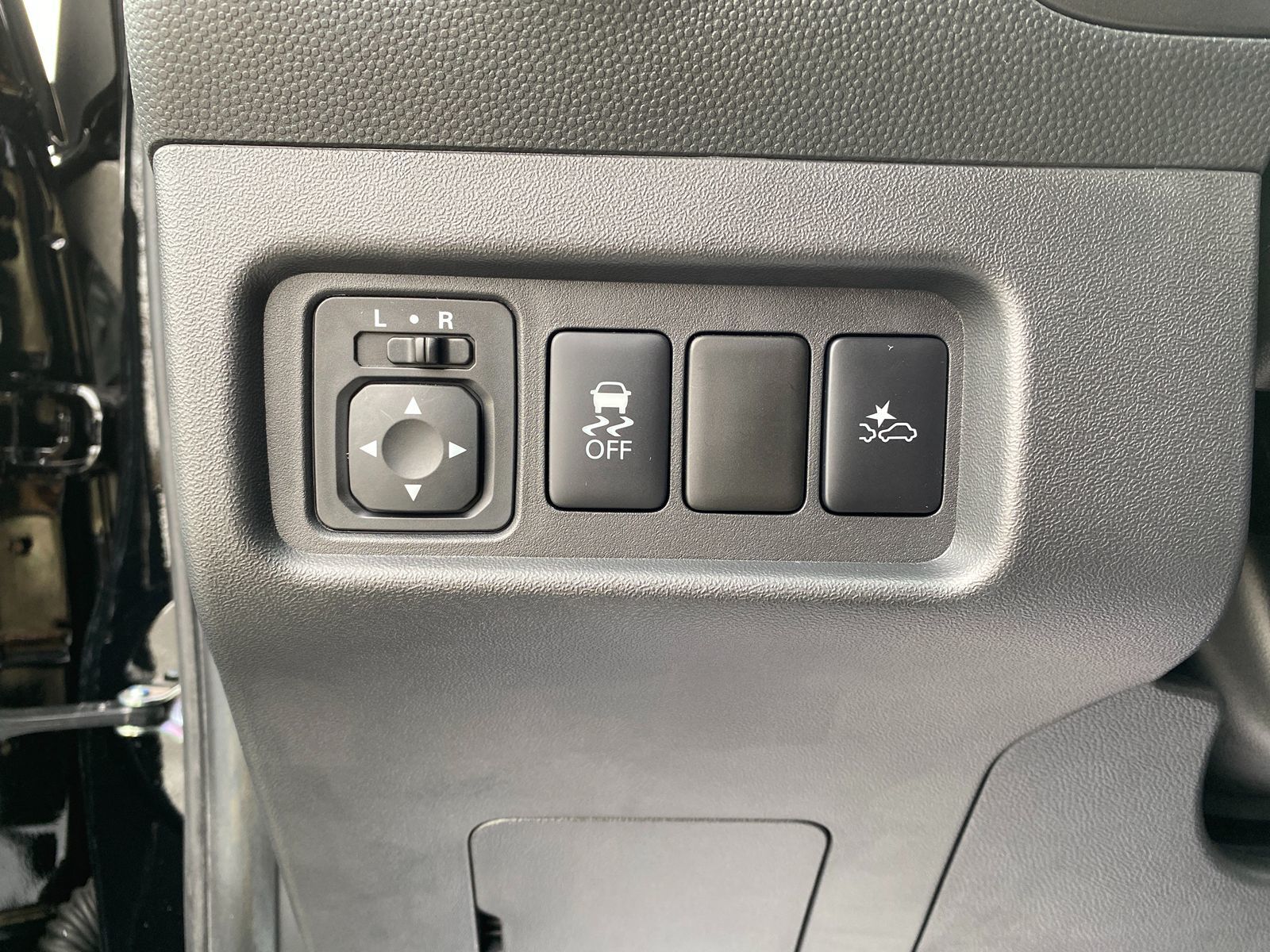 2024 Mitsubishi Mirage G4 LE photo 10