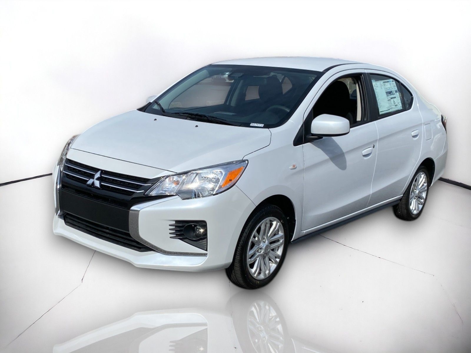 2024 Mitsubishi Mirage G4 LE photo 2