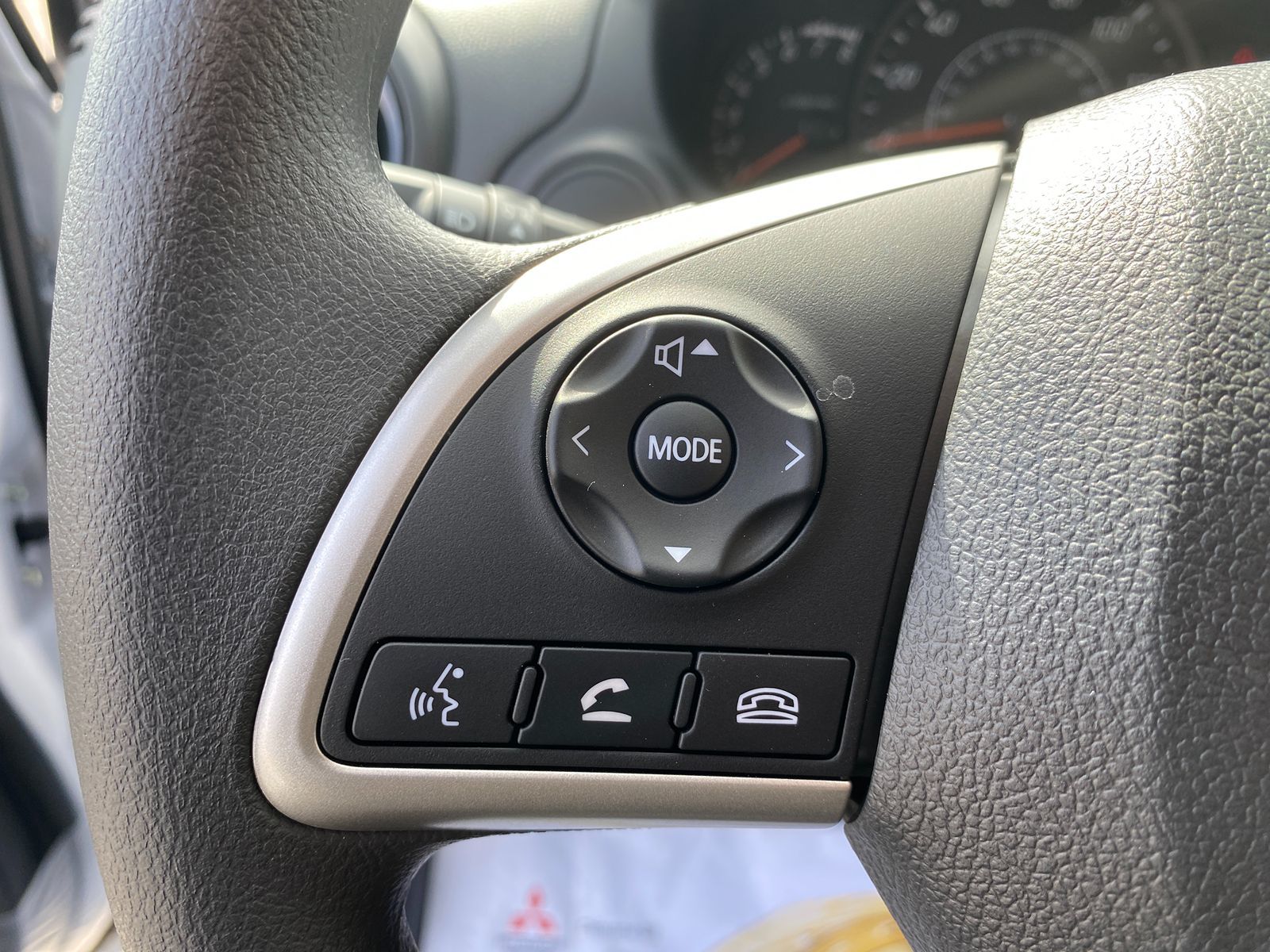 2024 Mitsubishi Mirage G4 LE photo 13