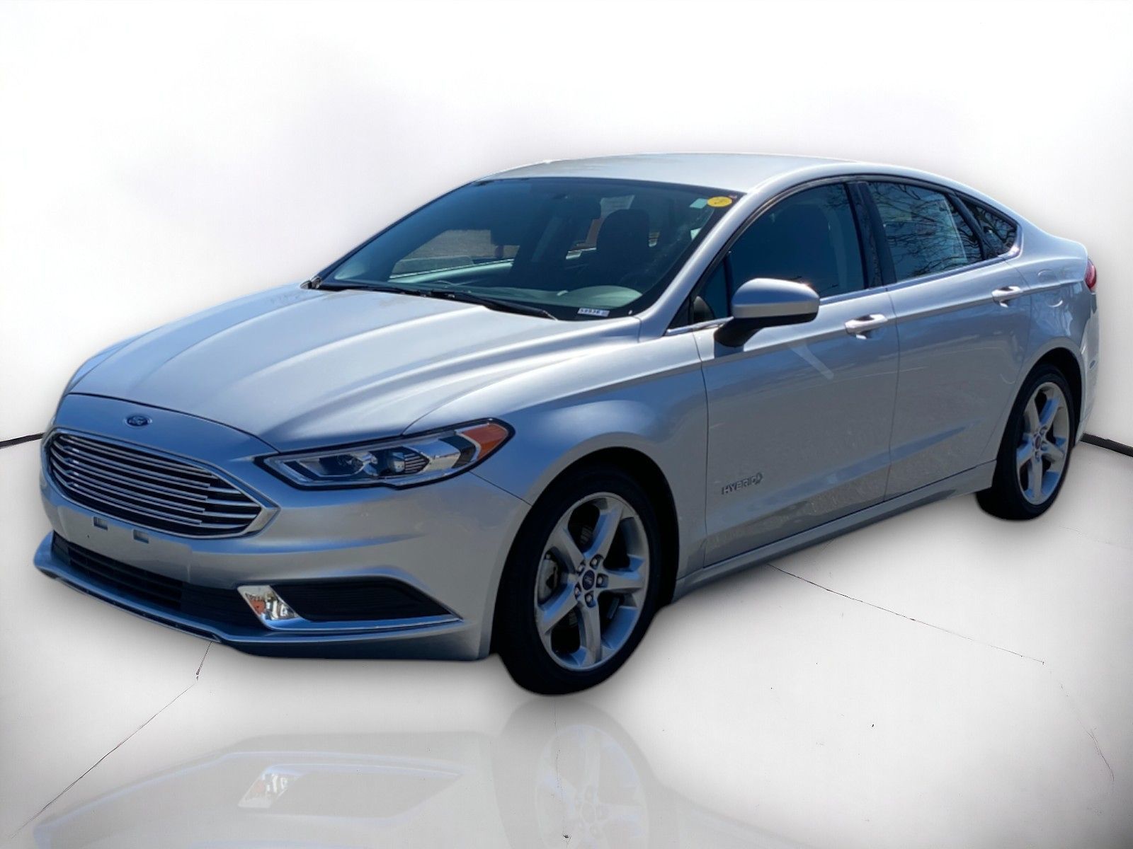 2018 Ford Fusion Hybrid SE photo 2