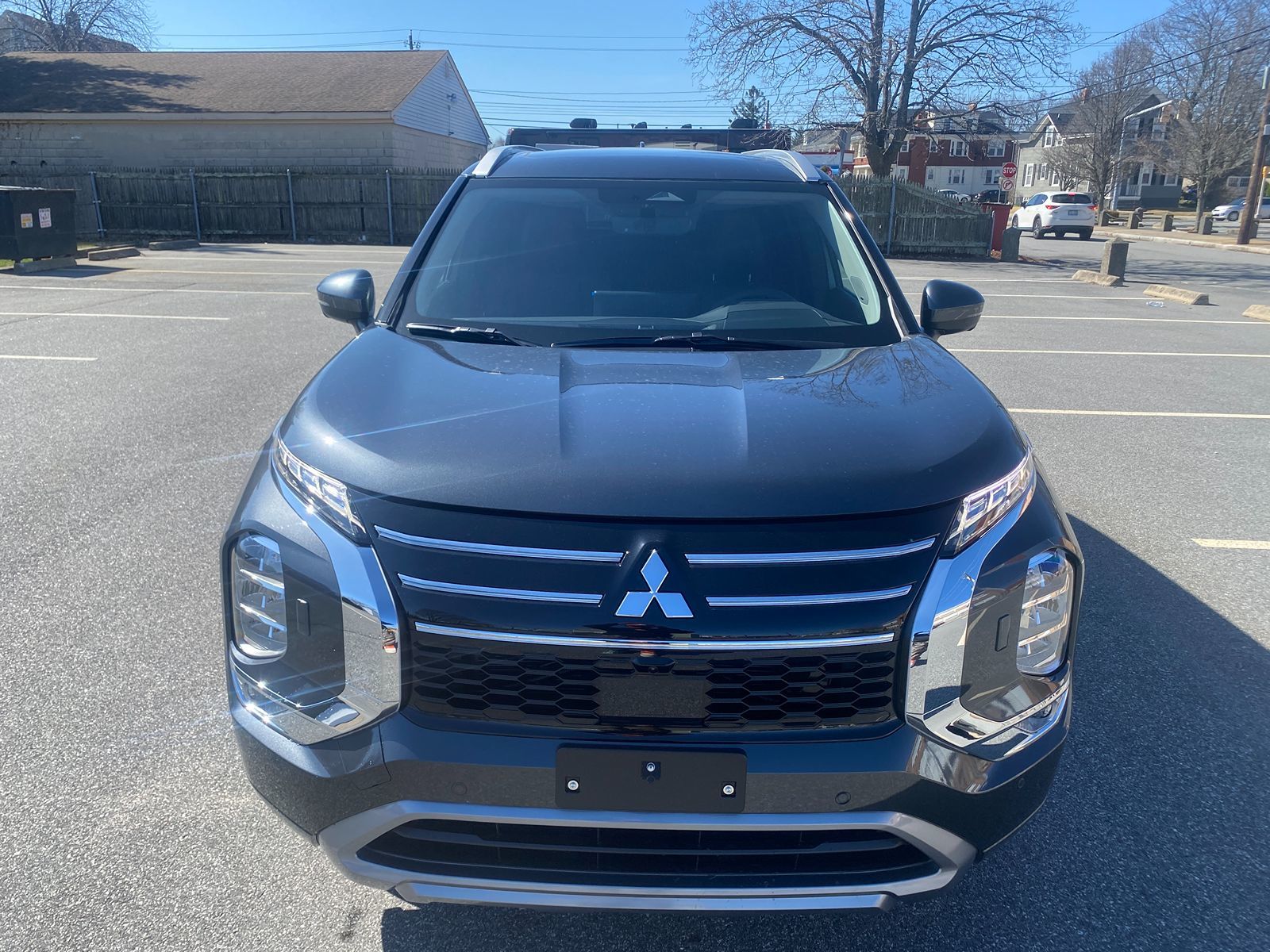 2025 Mitsubishi Outlander SEL photo 3