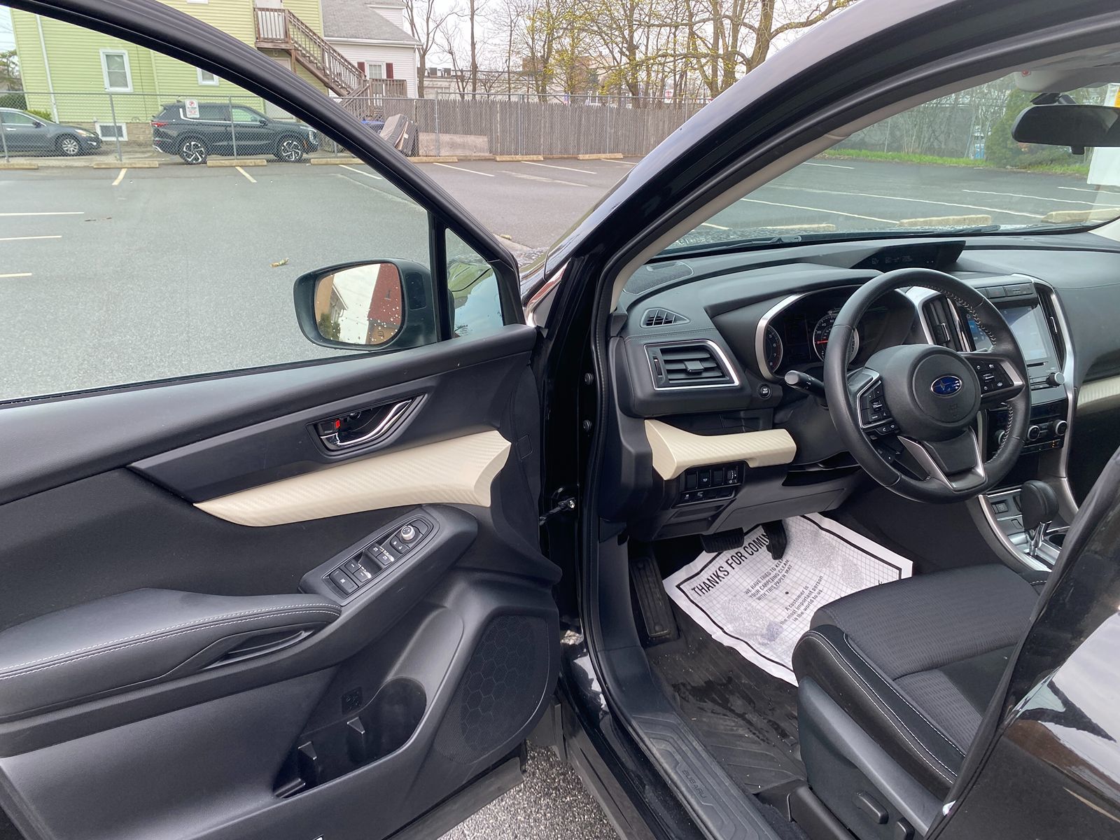 2022 Subaru Ascent Premium photo 9
