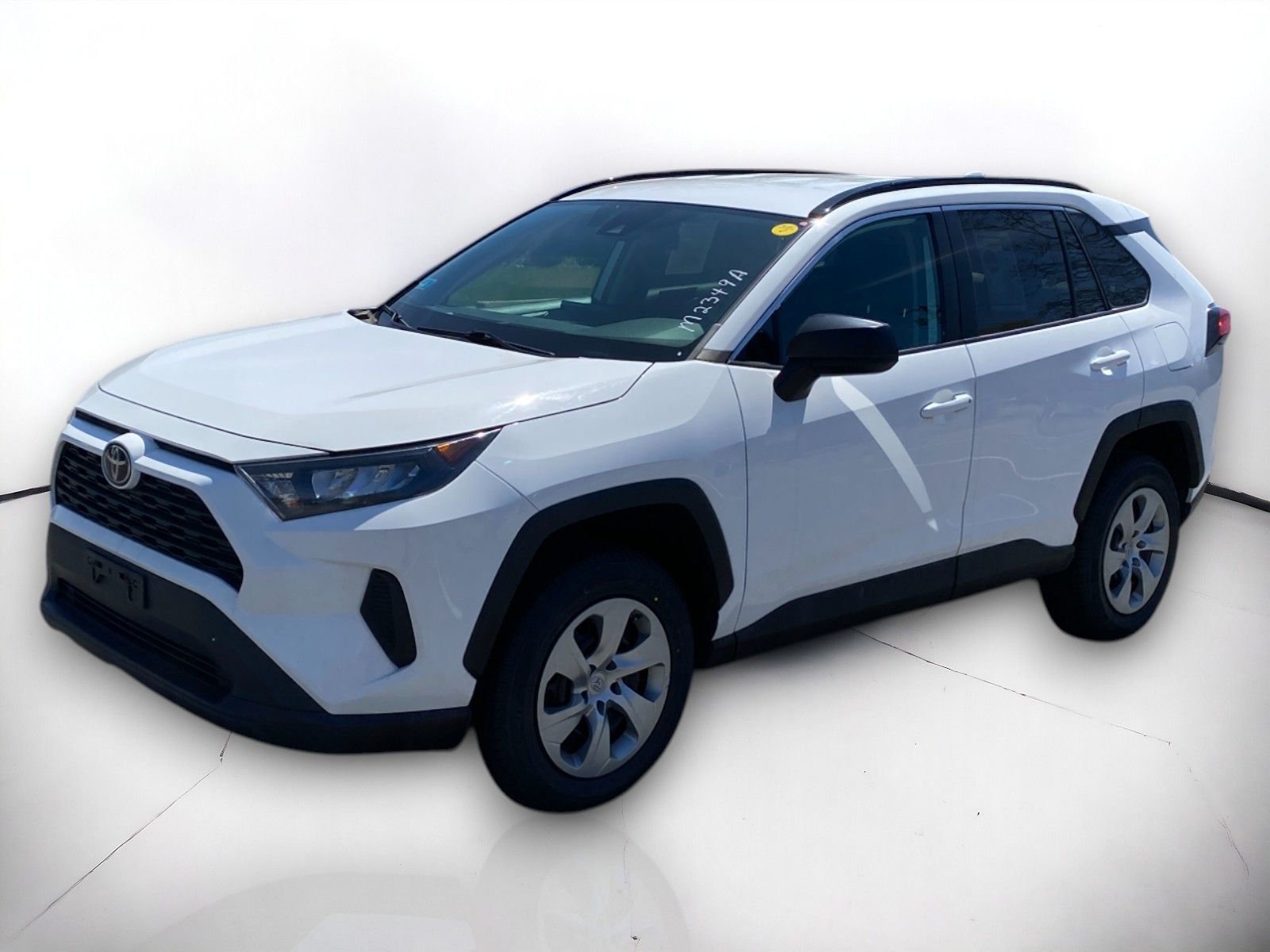 2020 Toyota RAV4 LE photo 2