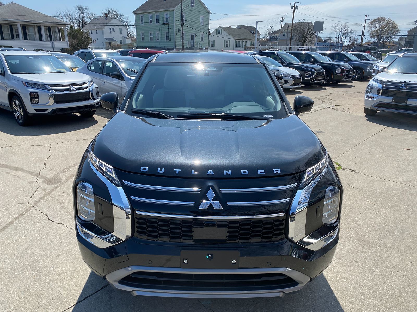 2025 Mitsubishi Outlander SE S-AWC photo 3