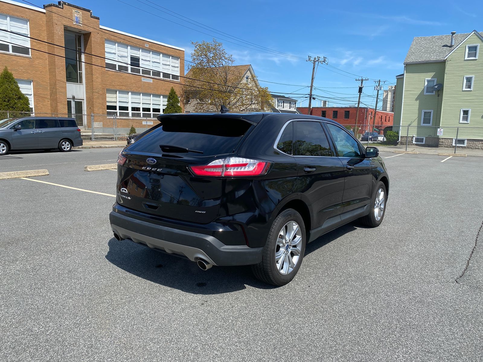 2021 Ford Edge Titanium - Photo 5