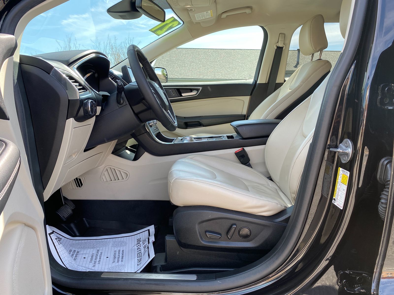 2021 Ford Edge Titanium - Photo 12
