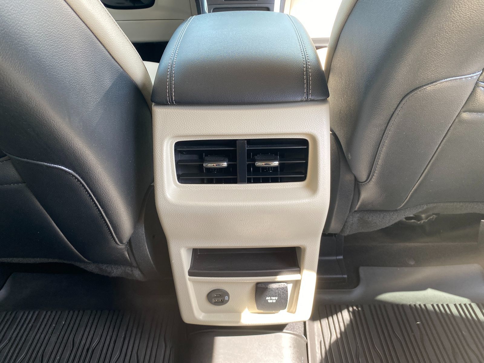 2021 Ford Edge Titanium - Photo 27