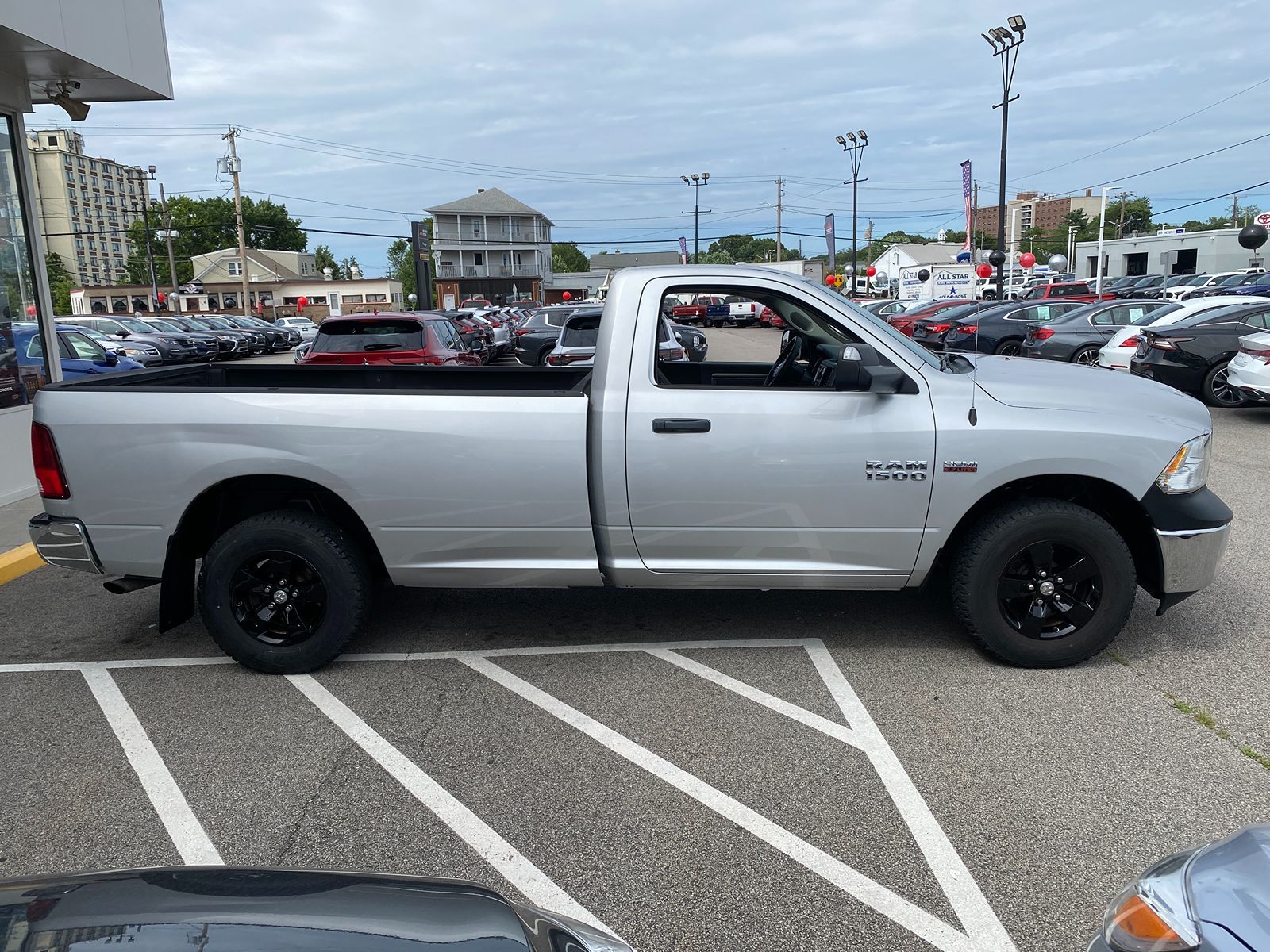 2014 Ram 1500 Tradesman photo 4
