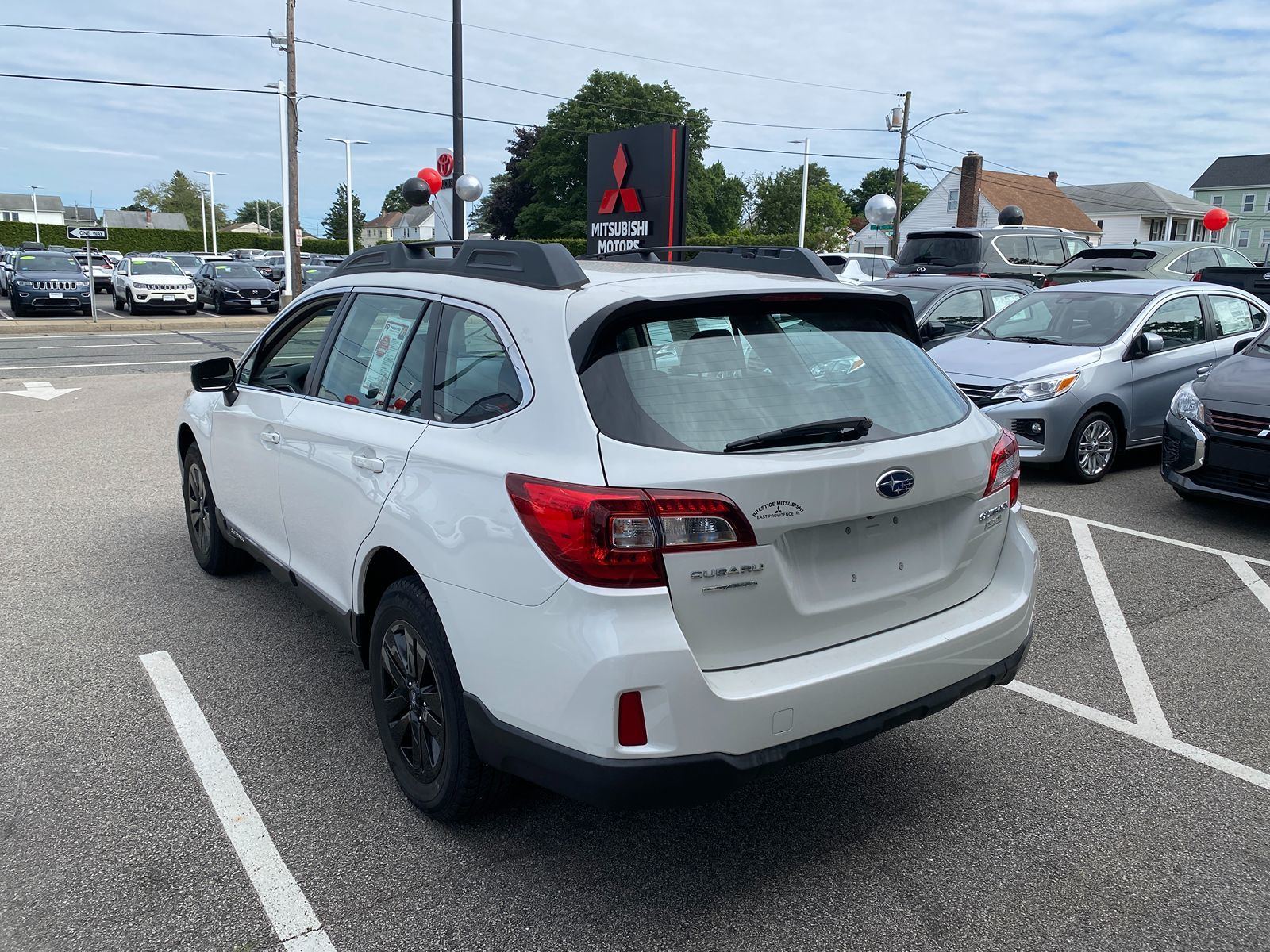 2017 Subaru Outback 2.5i photo 2