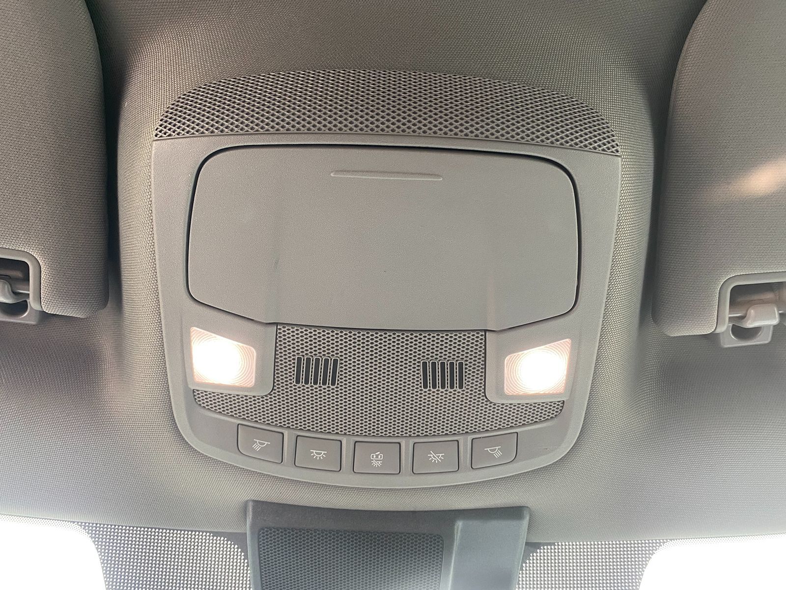 2020 Ford F-150 XLT photo 18