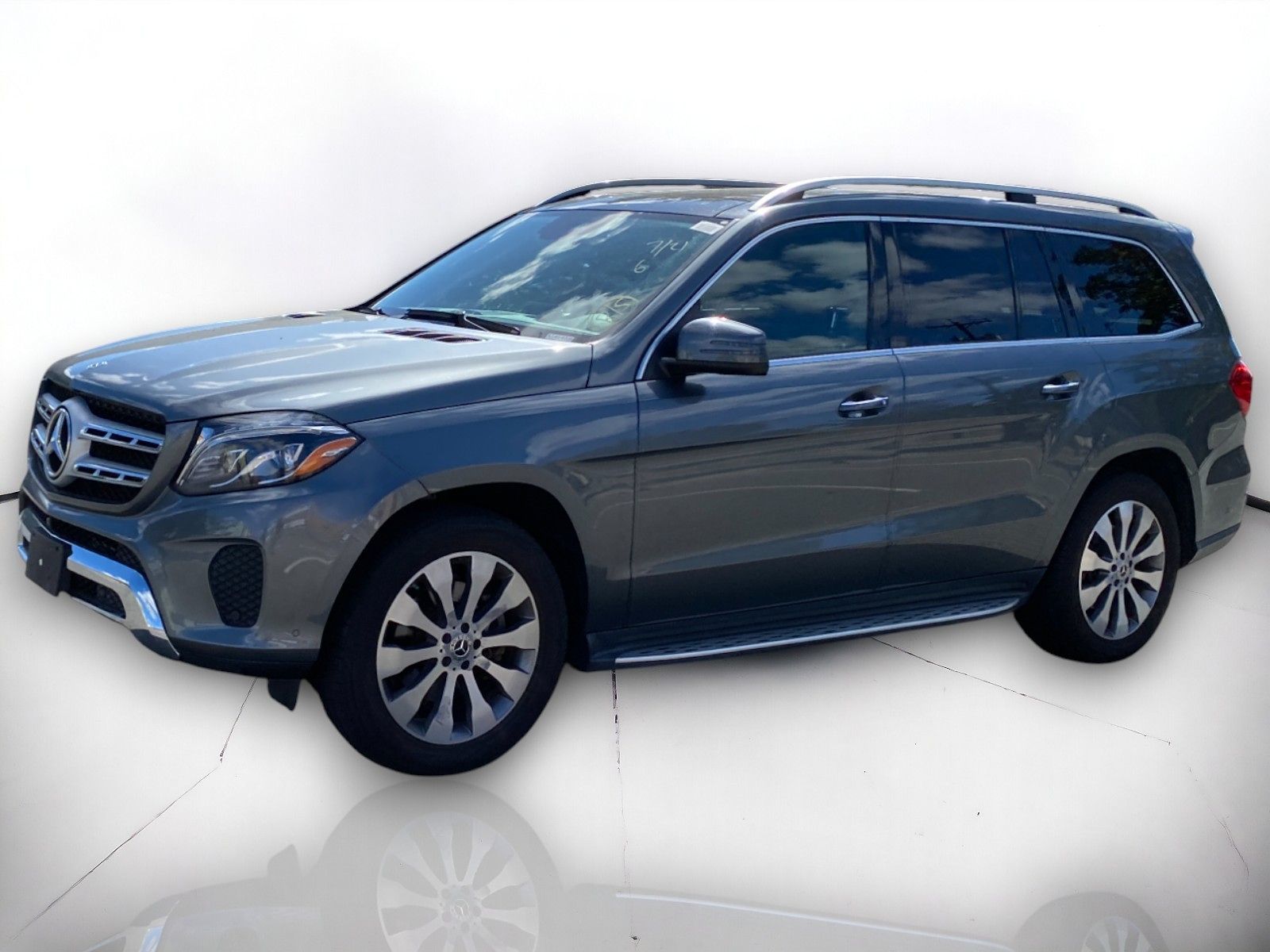 2018 Mercedes Benz GLS 450 4MATIC photo 2