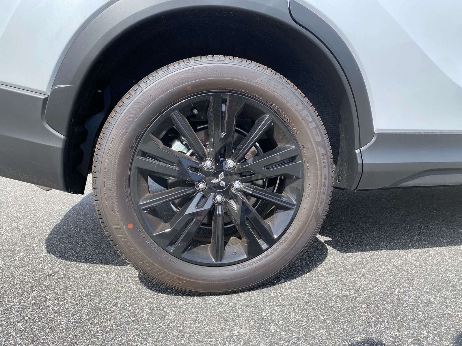 2025 Mitsubishi Eclipse Cross LE photo 26