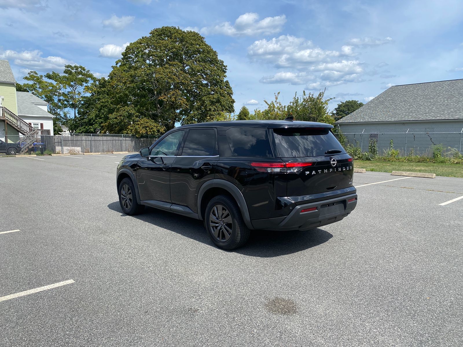 2022 Nissan Pathfinder S photo 7