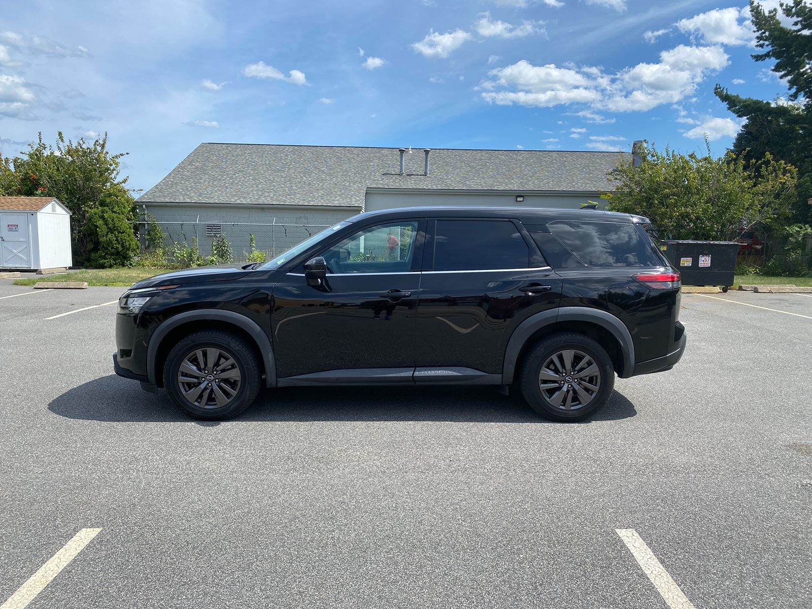 2022 Nissan Pathfinder S photo 8