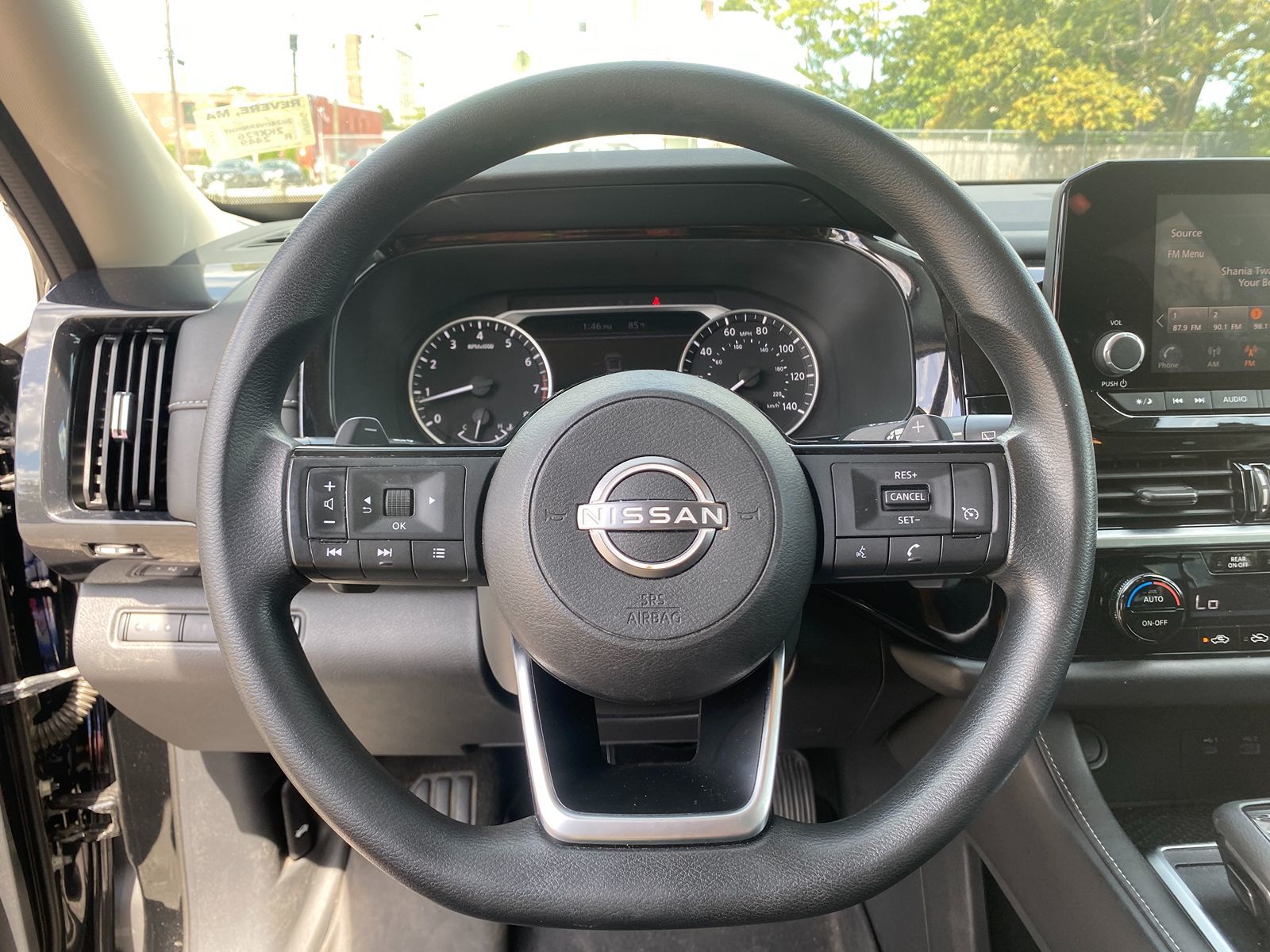 2022 Nissan Pathfinder S photo 12