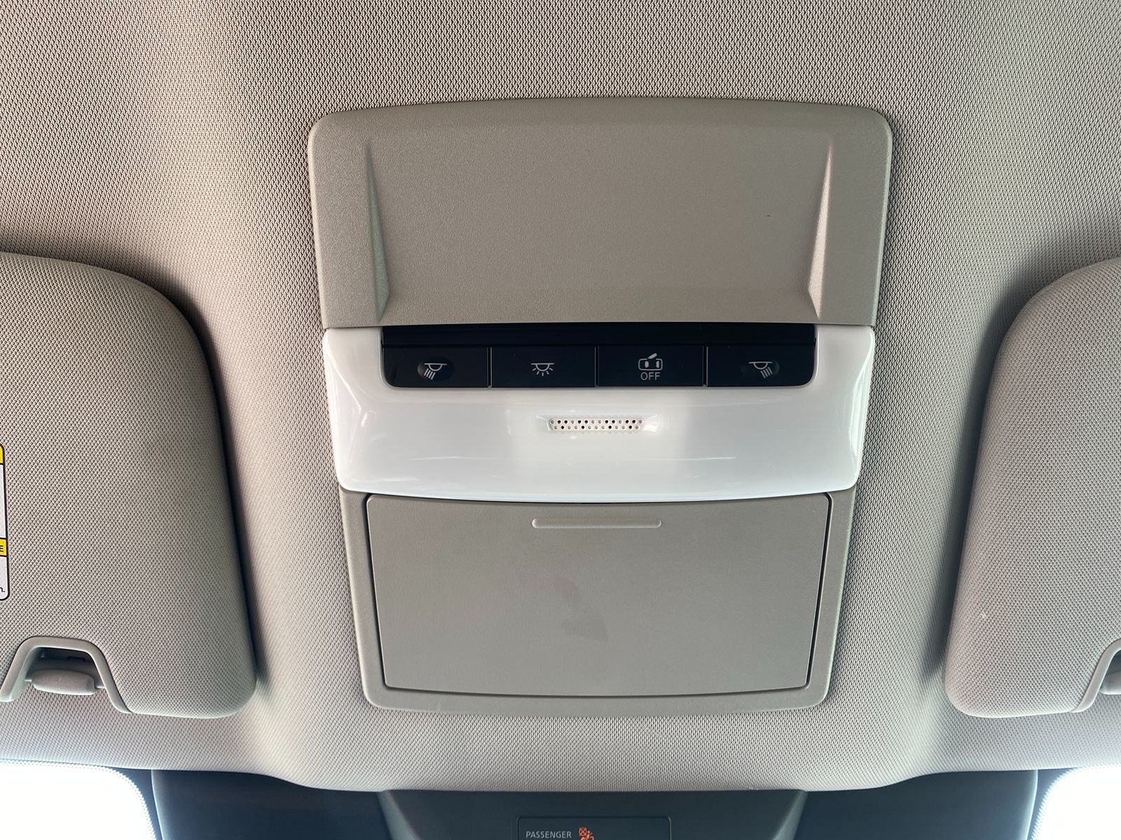 2022 Nissan Pathfinder S photo 19