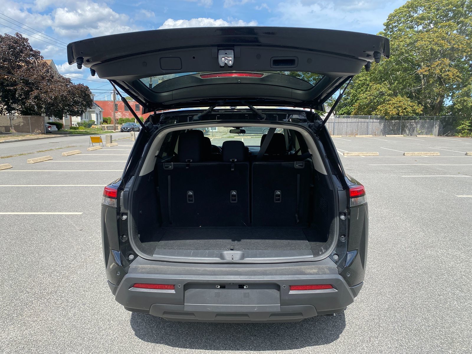 2022 Nissan Pathfinder S photo 20