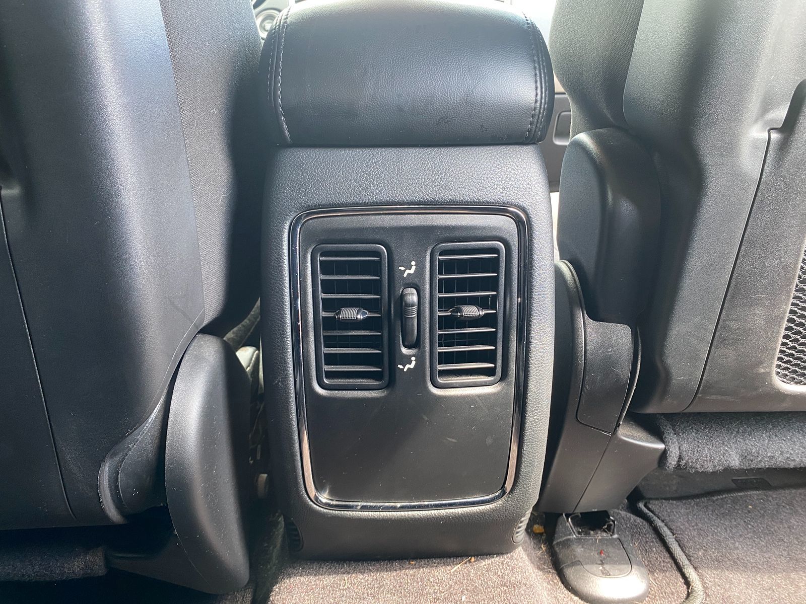 2018 Dodge Durango SXT photo 24