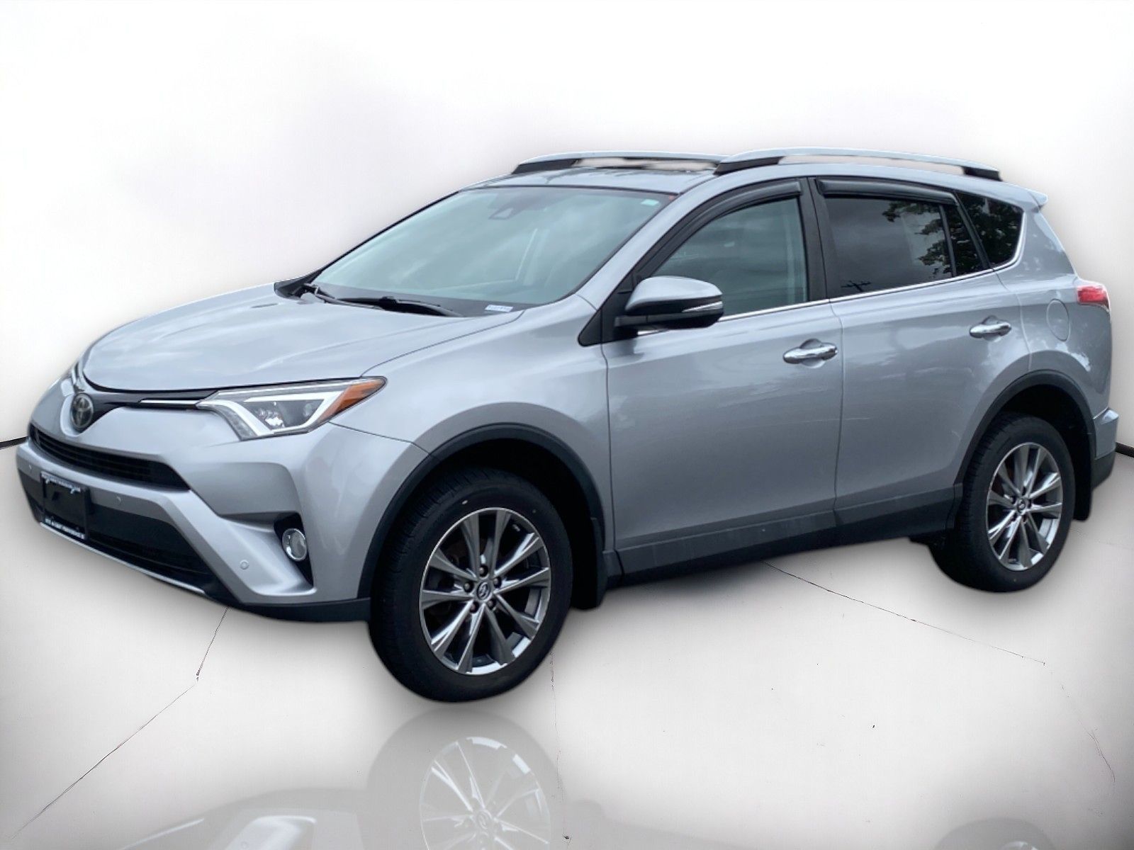 2017 Toyota RAV4 Limited photo 2