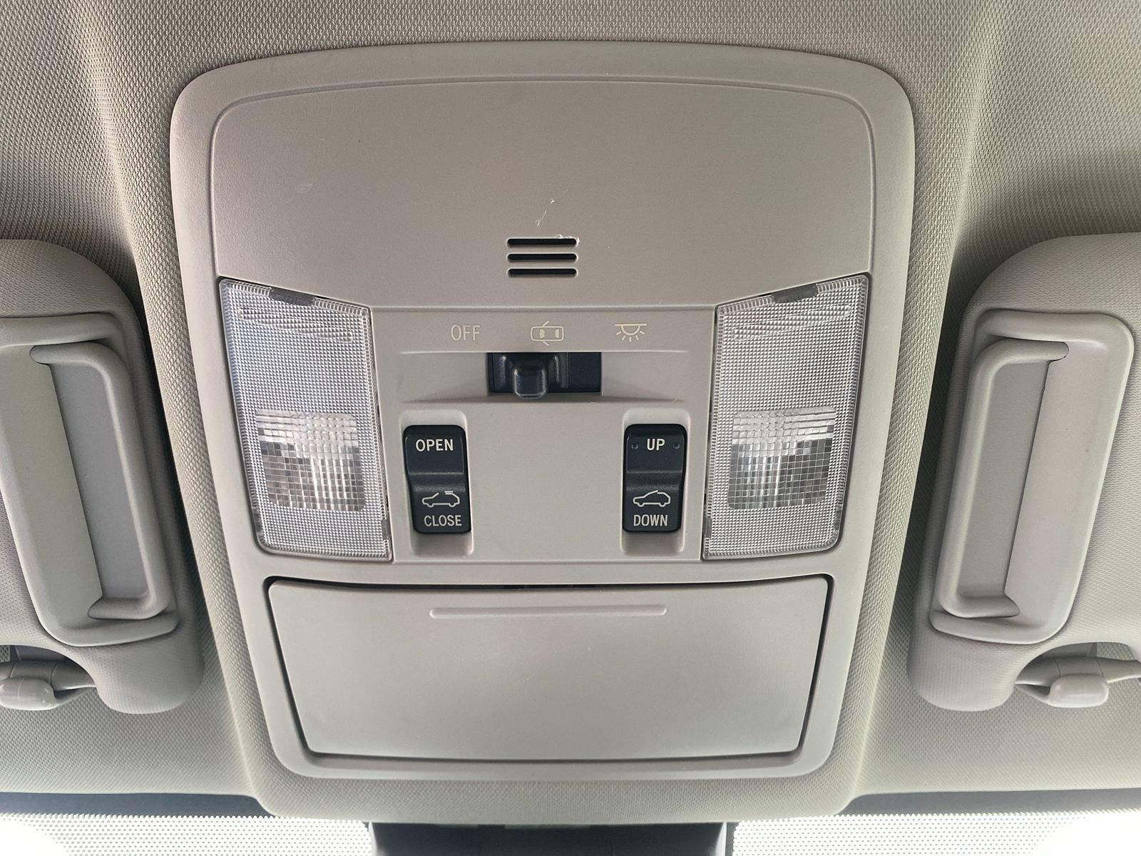 2017 Toyota RAV4 Limited photo 20