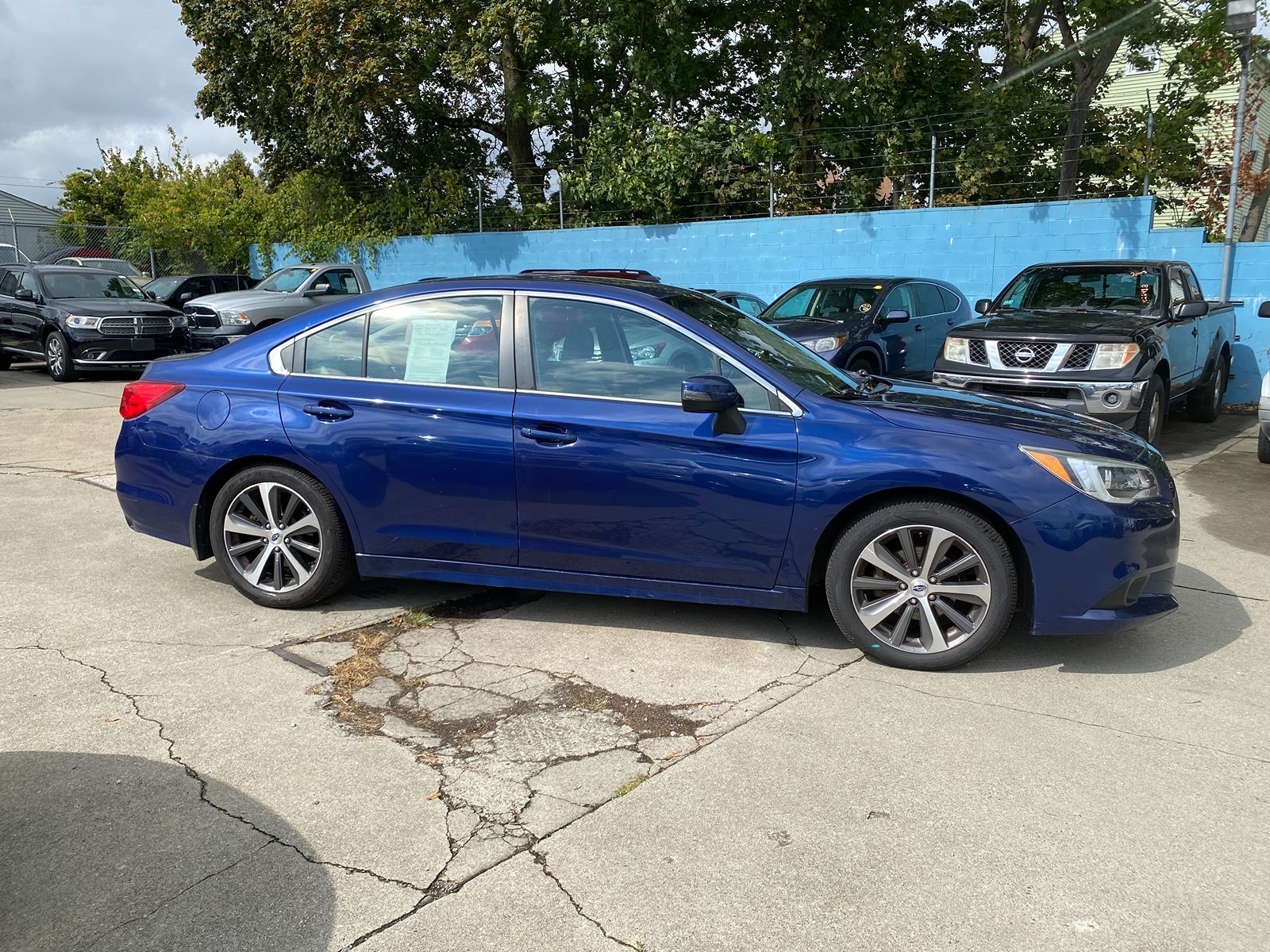 2015 Subaru Legacy 2.5i Limited photo 4