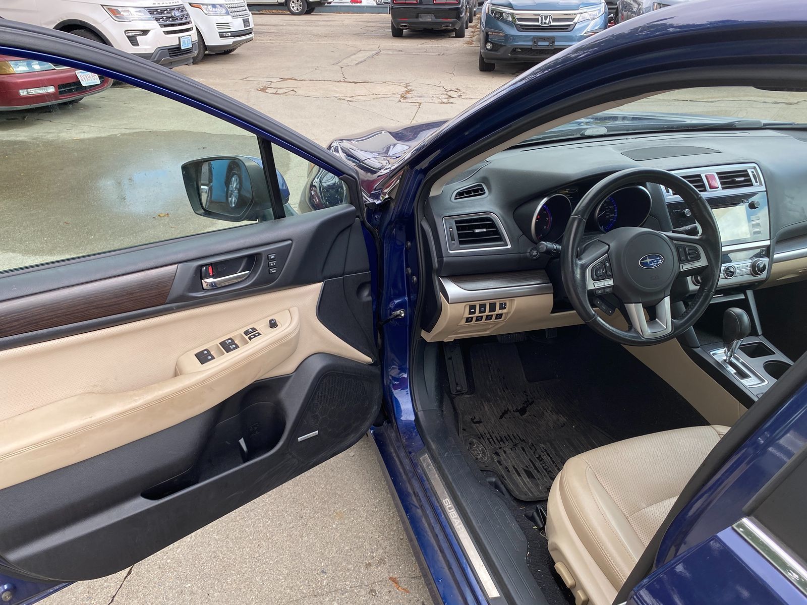2015 Subaru Legacy 2.5i Limited photo 8