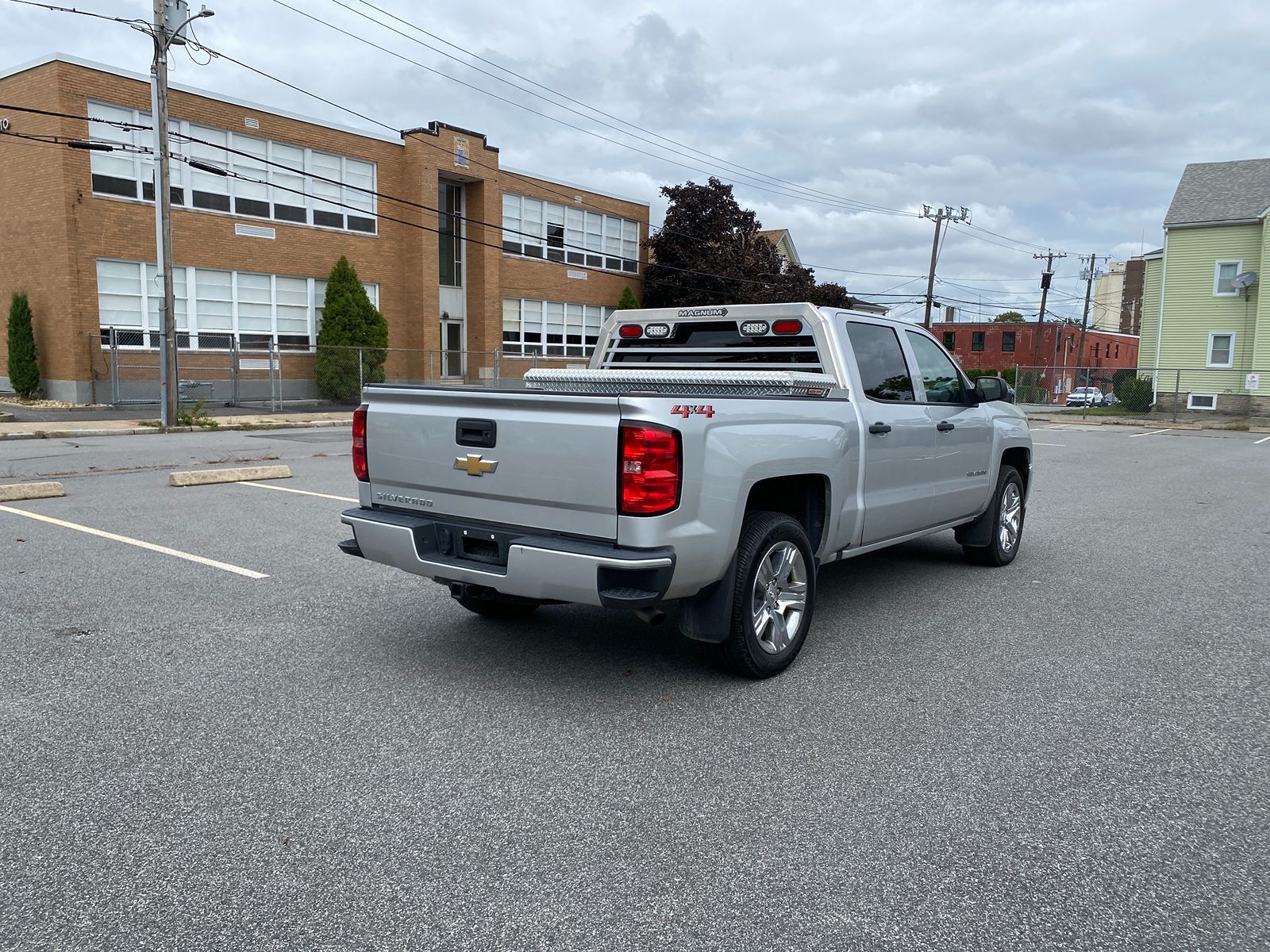 2018 Chevrolet Silverado 1500 Custom photo 5