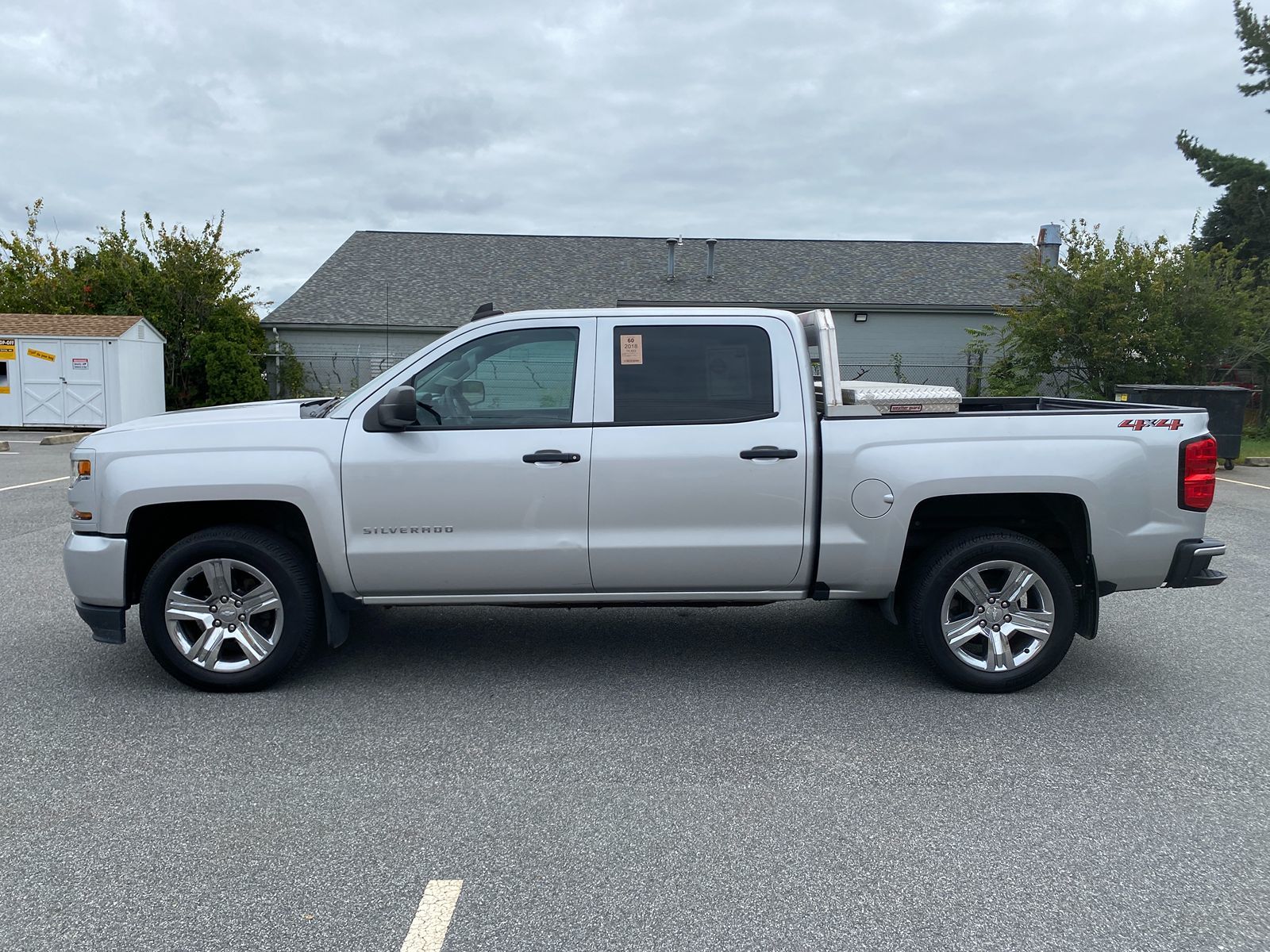 2018 Chevrolet Silverado 1500 Custom photo 8