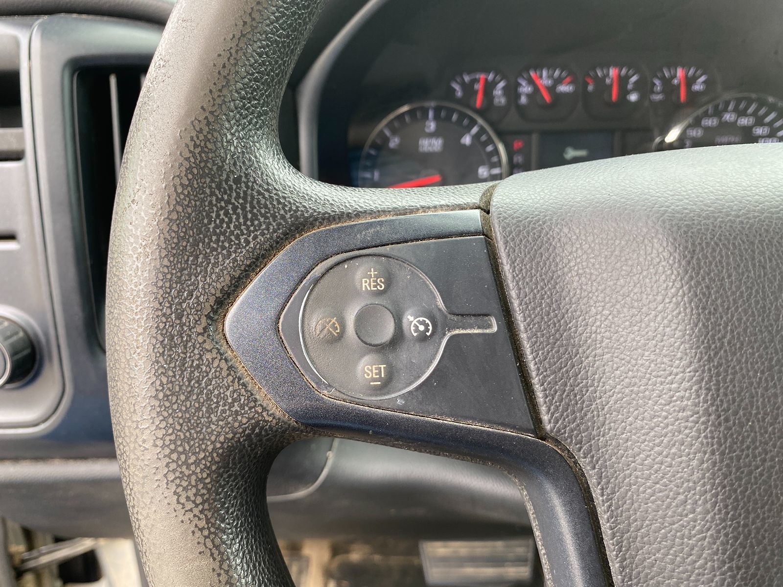 2018 Chevrolet Silverado 1500 Custom photo 14