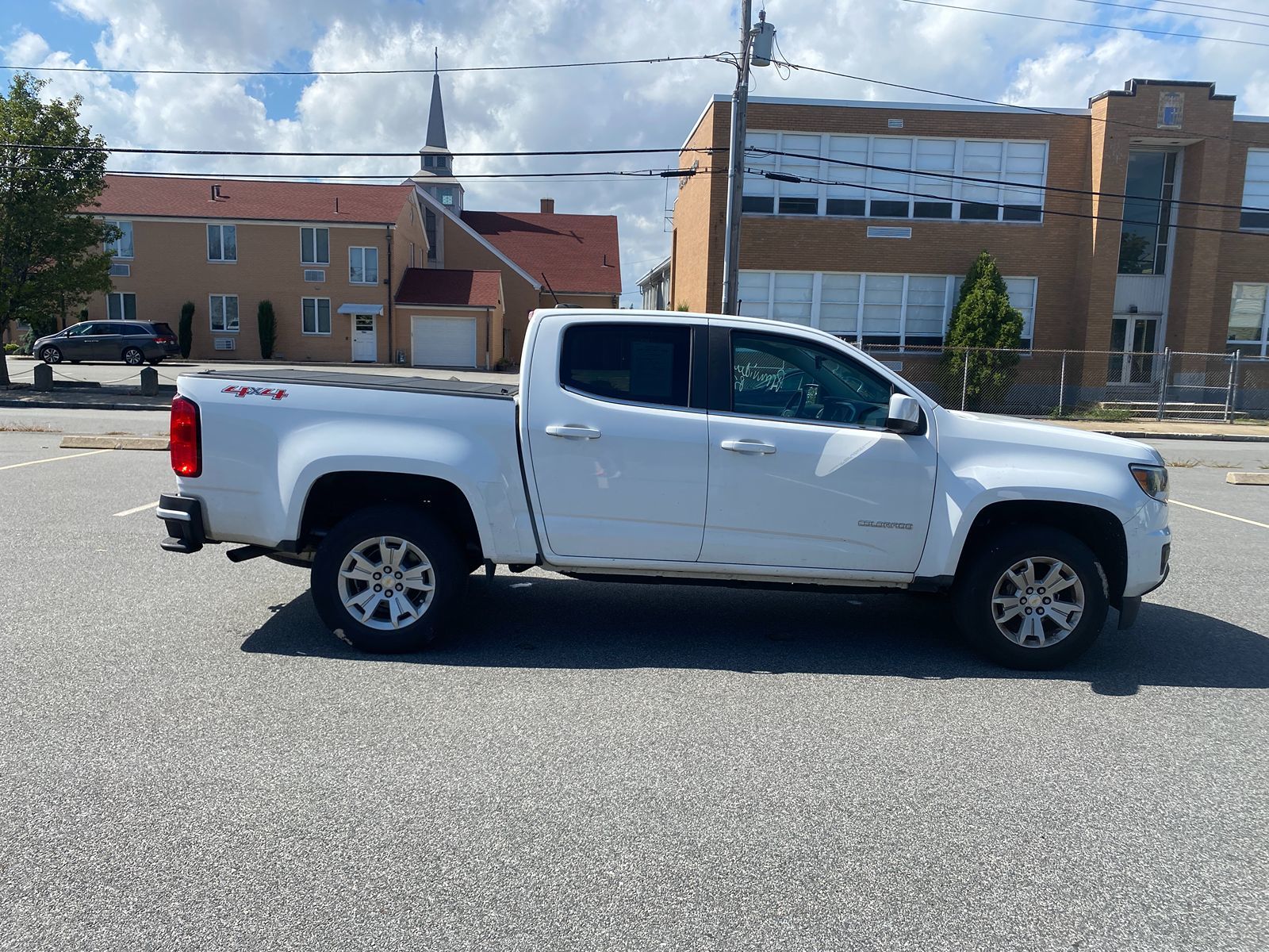 2019 Chevrolet Colorado LT photo 4