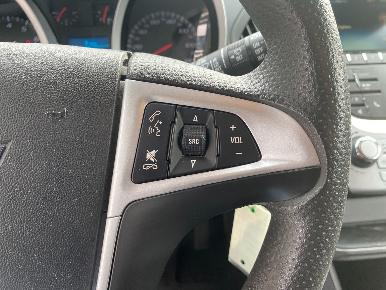 2016 Chevrolet Equinox LT photo 14
