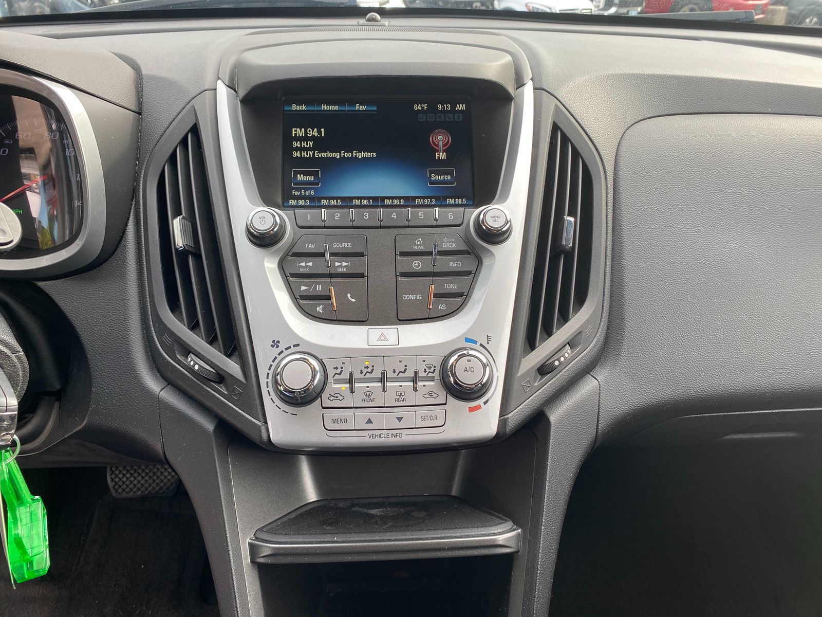 2016 Chevrolet Equinox LT photo 16