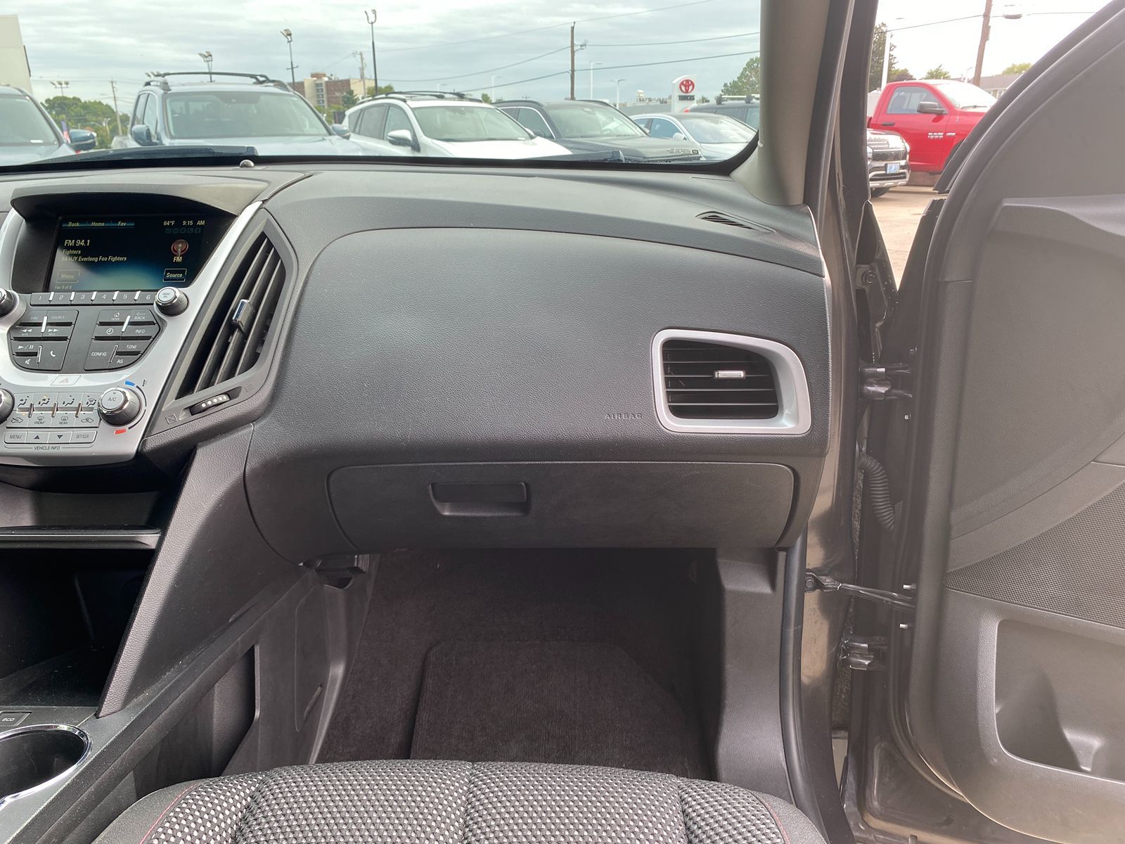 2016 Chevrolet Equinox LT photo 24