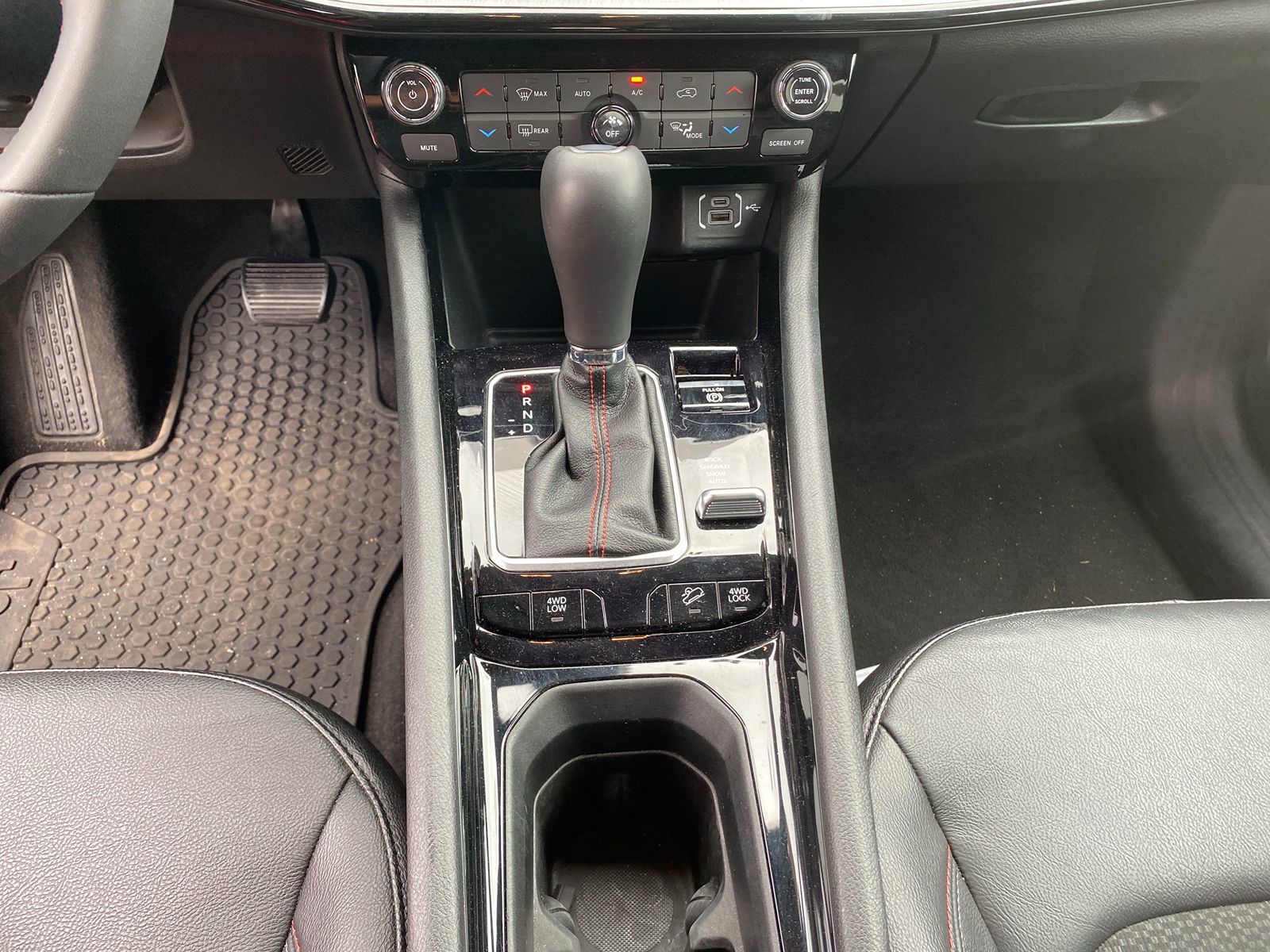 2024 Jeep Compass Trailhawk photo 19