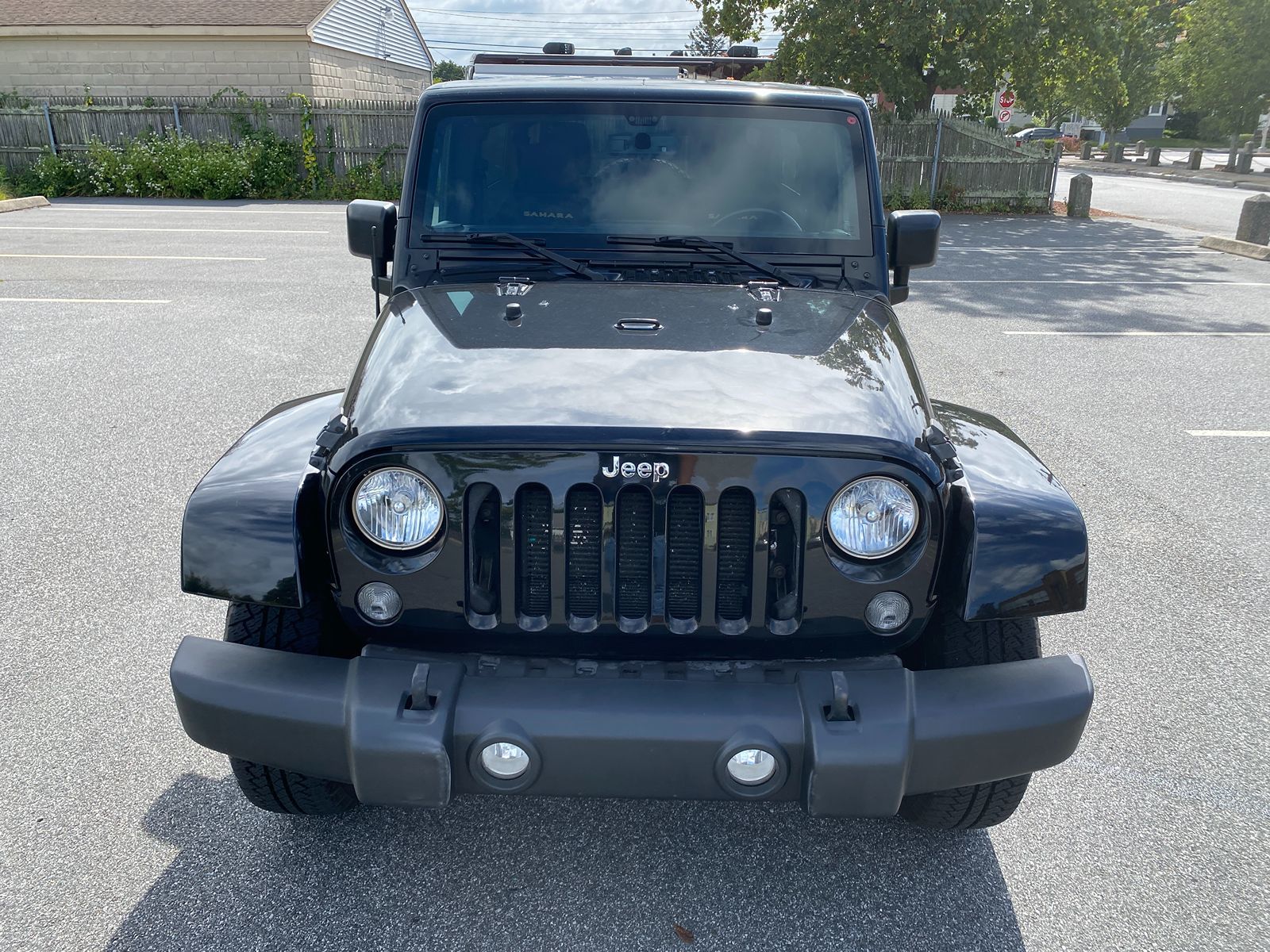 2015 Jeep Wrangler Unlimited Sahara photo 3