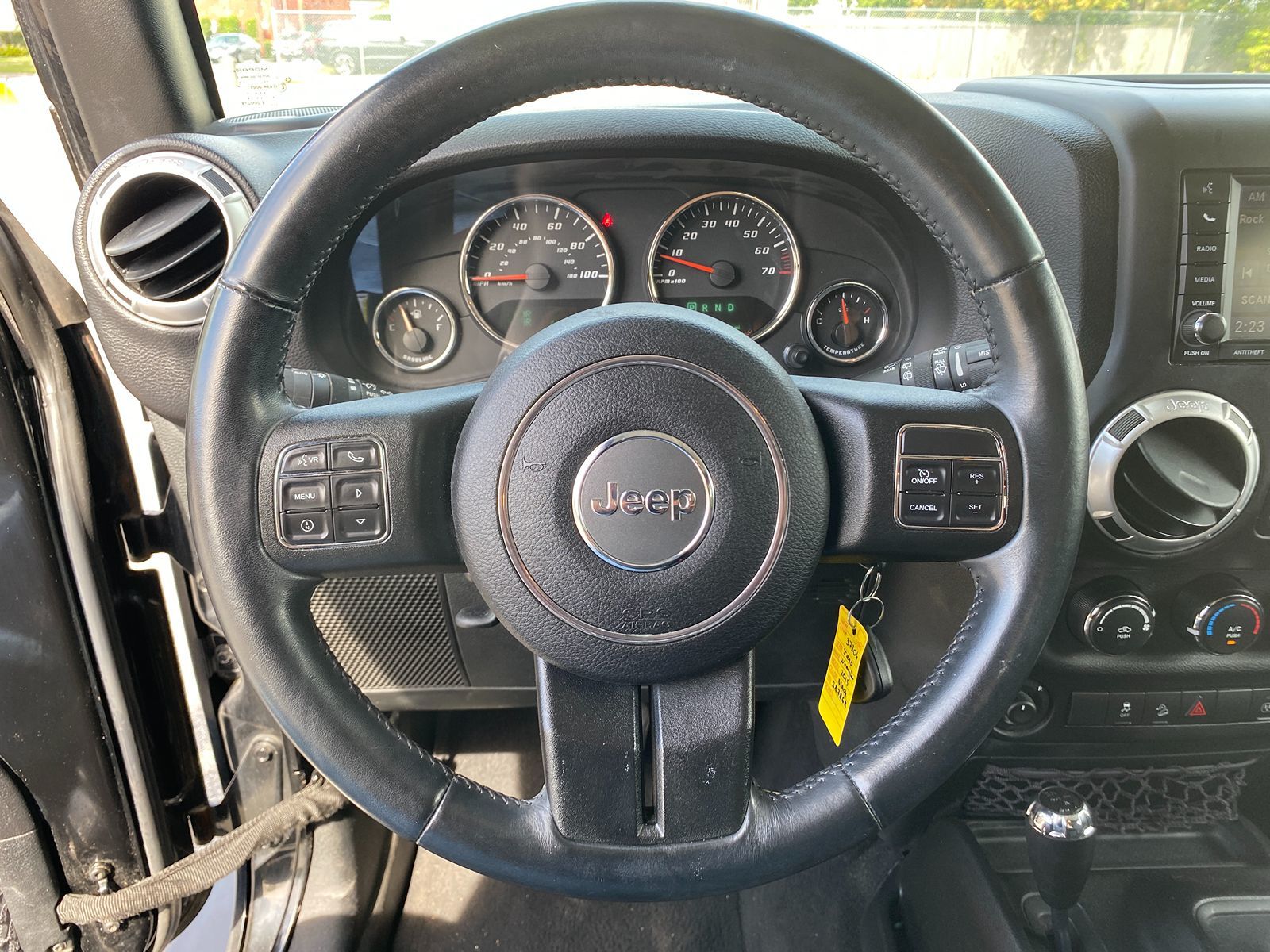 2015 Jeep Wrangler Unlimited Sahara photo 11