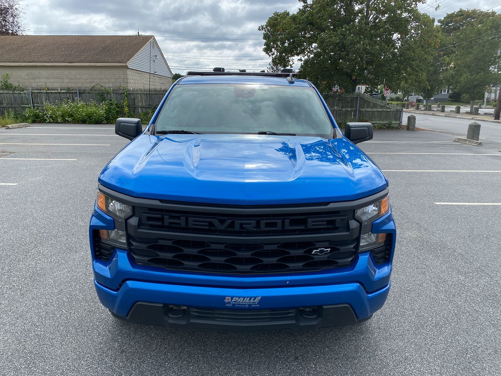 2023 Chevrolet Silverado 1500 Custom photo 3