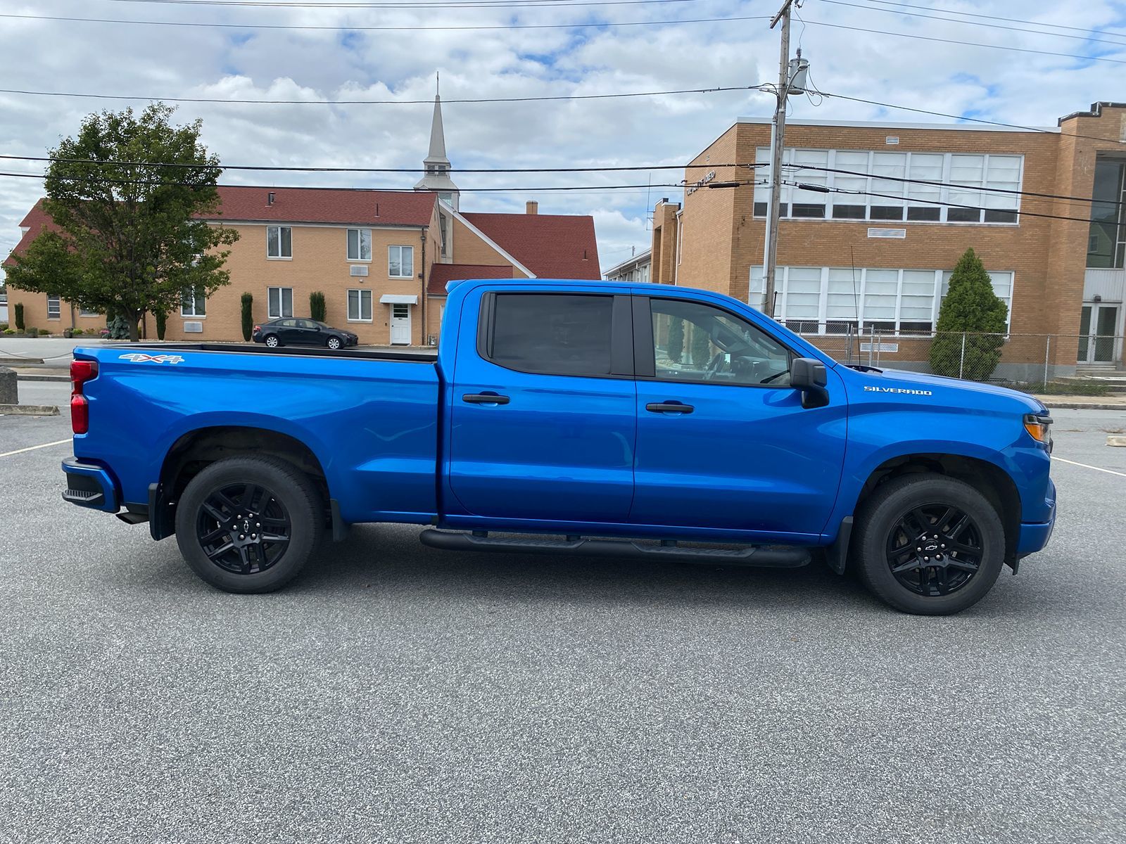 2023 Chevrolet Silverado 1500 Custom photo 4