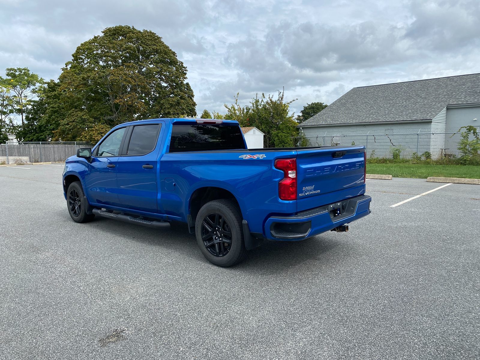 2023 Chevrolet Silverado 1500 Custom photo 7