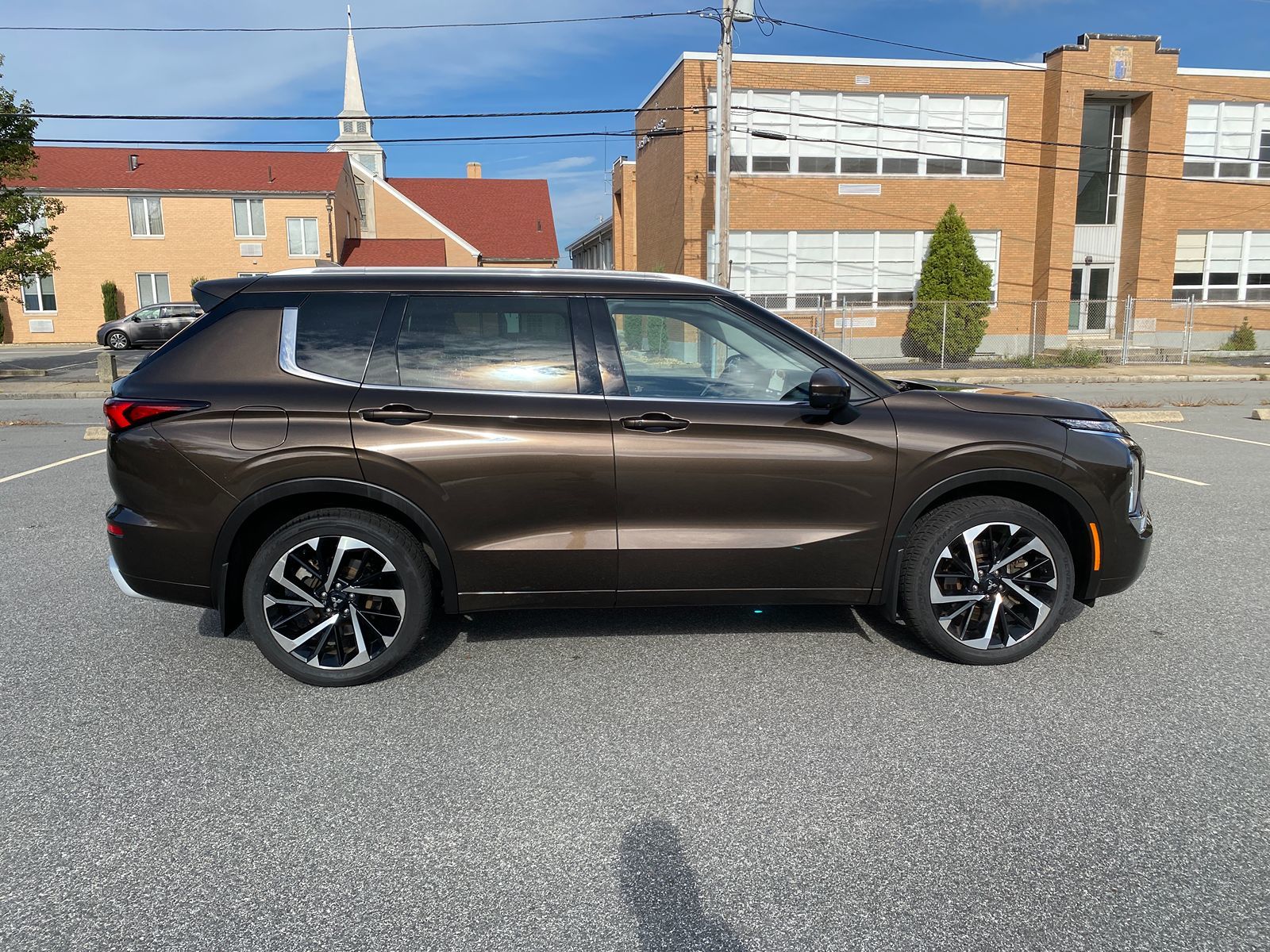 2022 Mitsubishi Outlander SEL photo 4