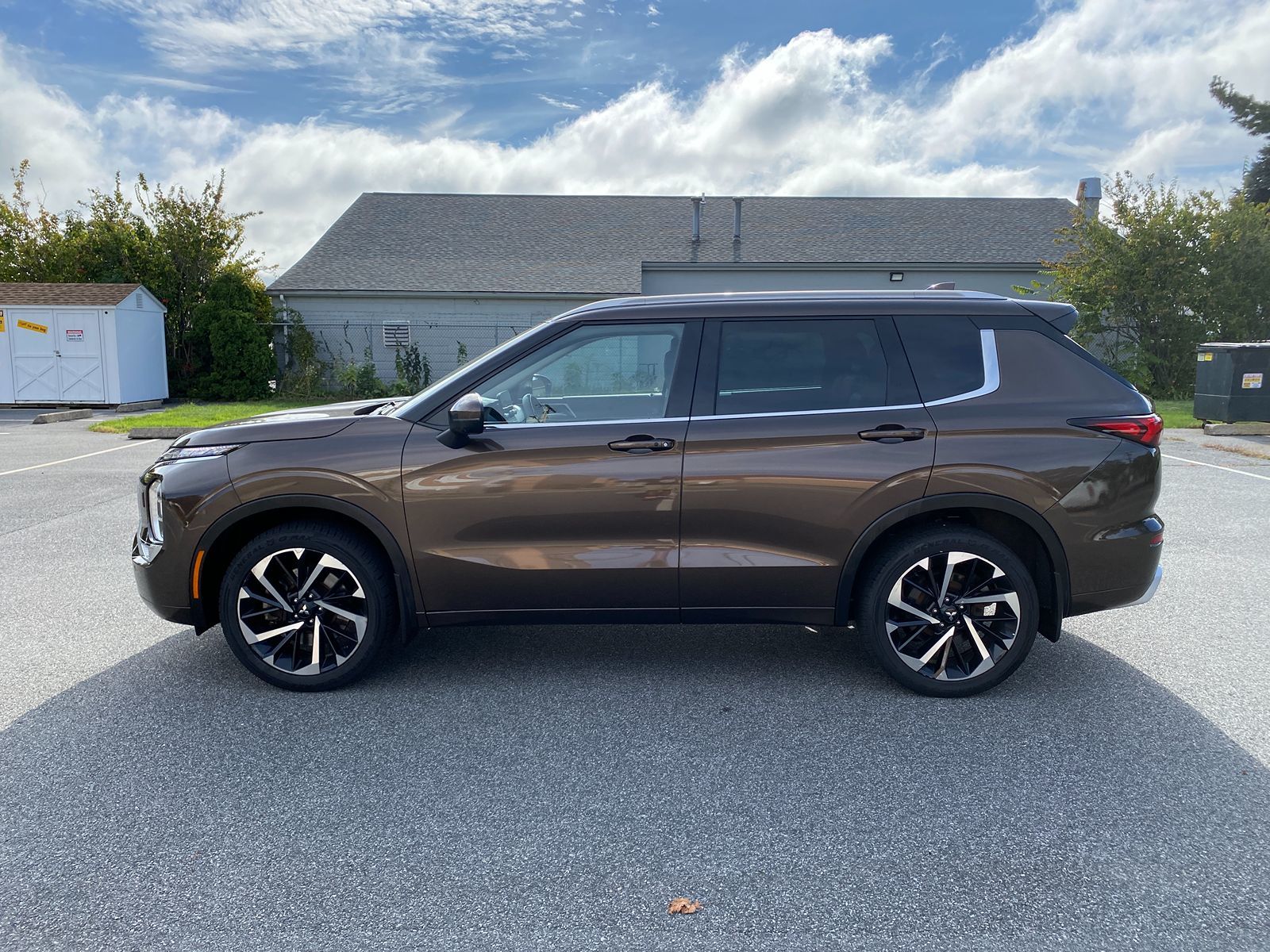 2022 Mitsubishi Outlander SEL photo 8