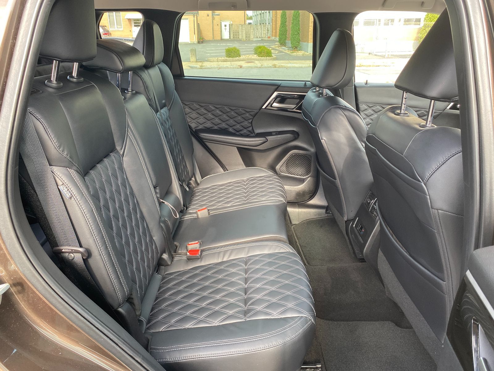 2022 Mitsubishi Outlander SEL photo 22