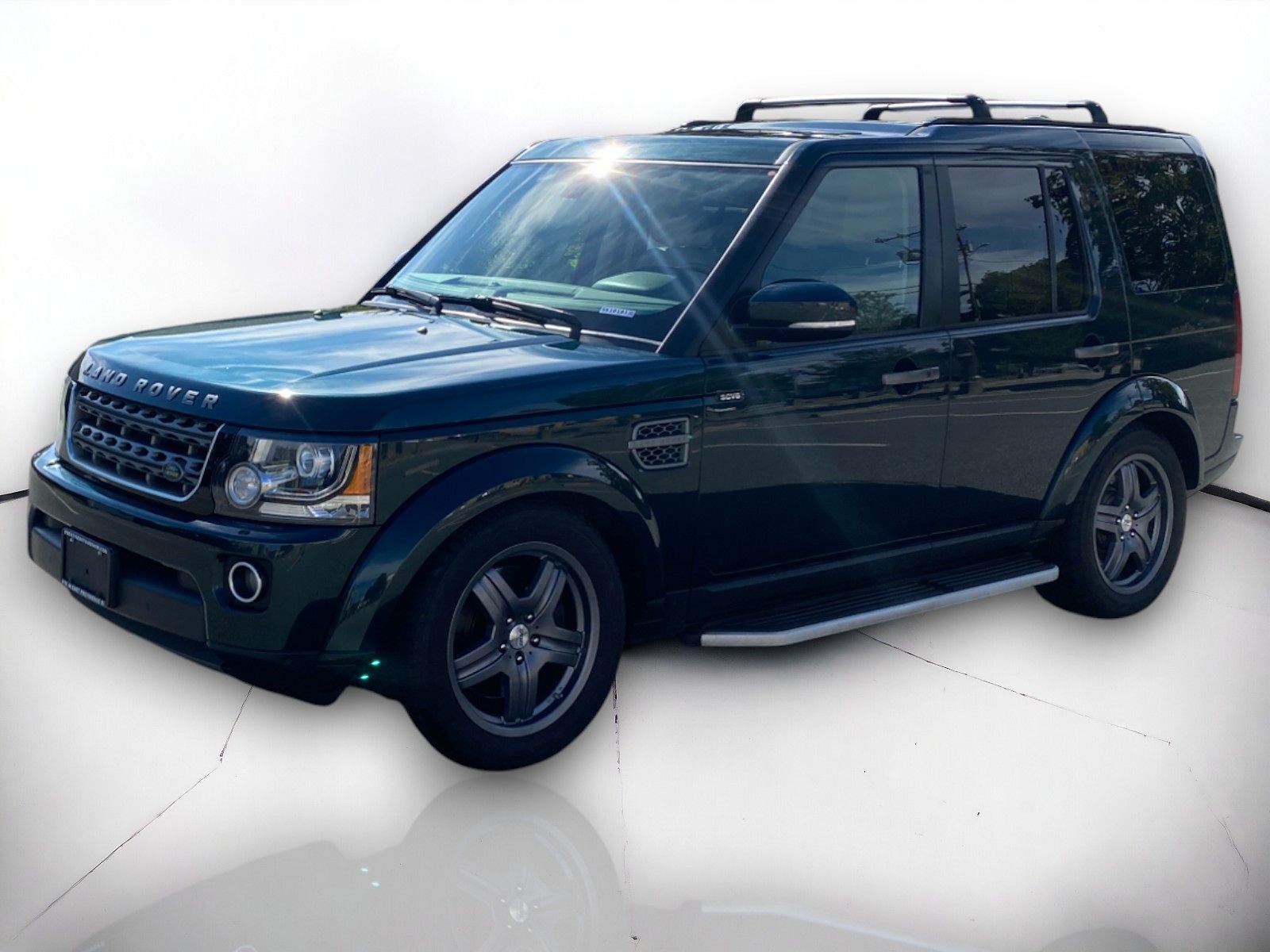 2016 Land Rover LR4 HSE photo 2